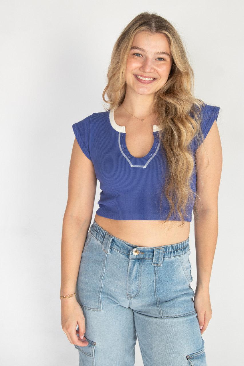 Sporty Notch Neck Seamless Crop Top Product Image