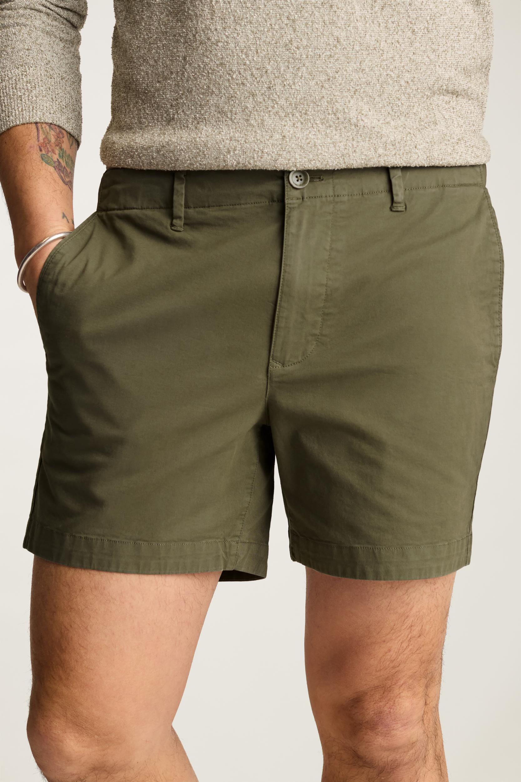 Lightweight Chino Short Product Image