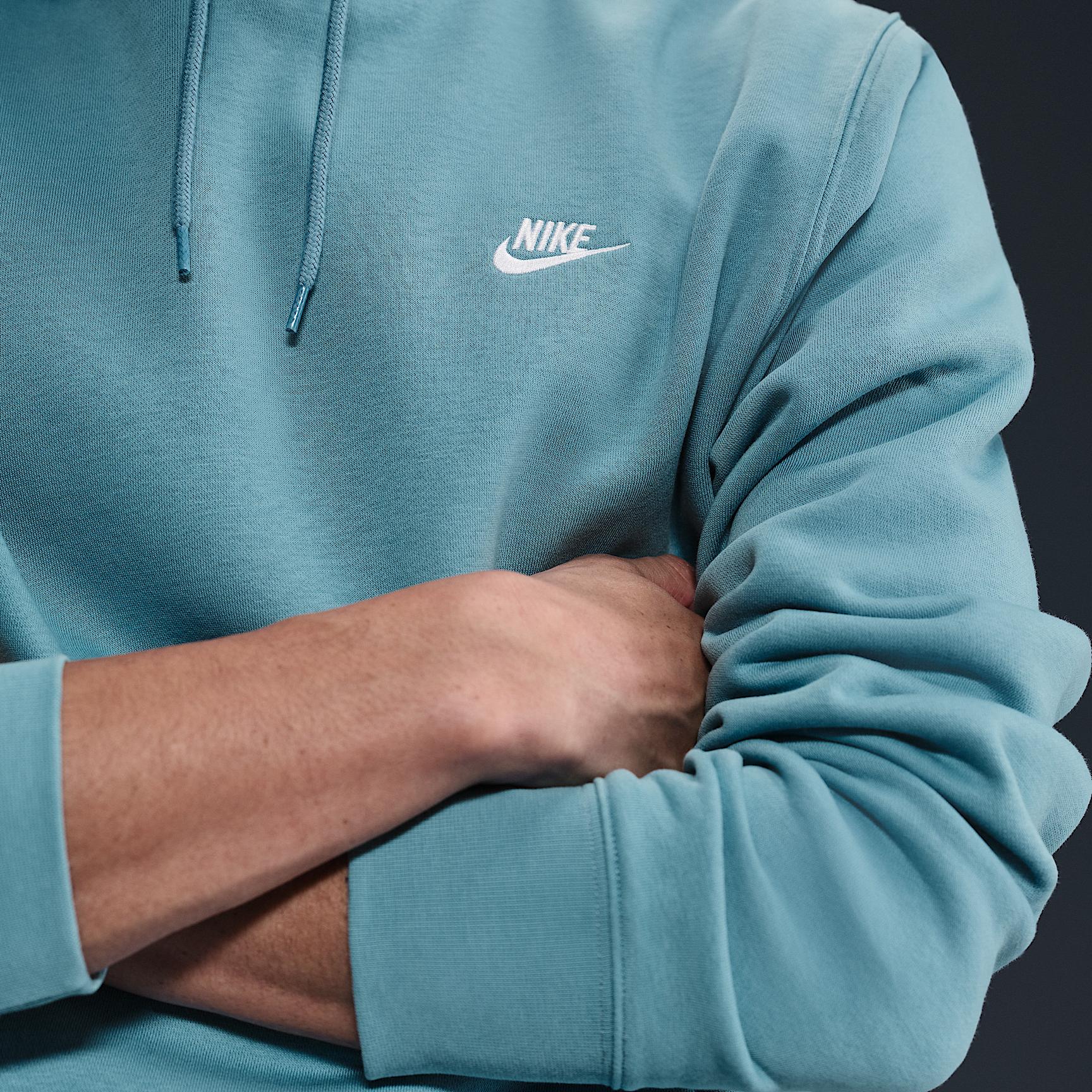 Nike Men's Club Pullover Fleece Hoodie Product Image