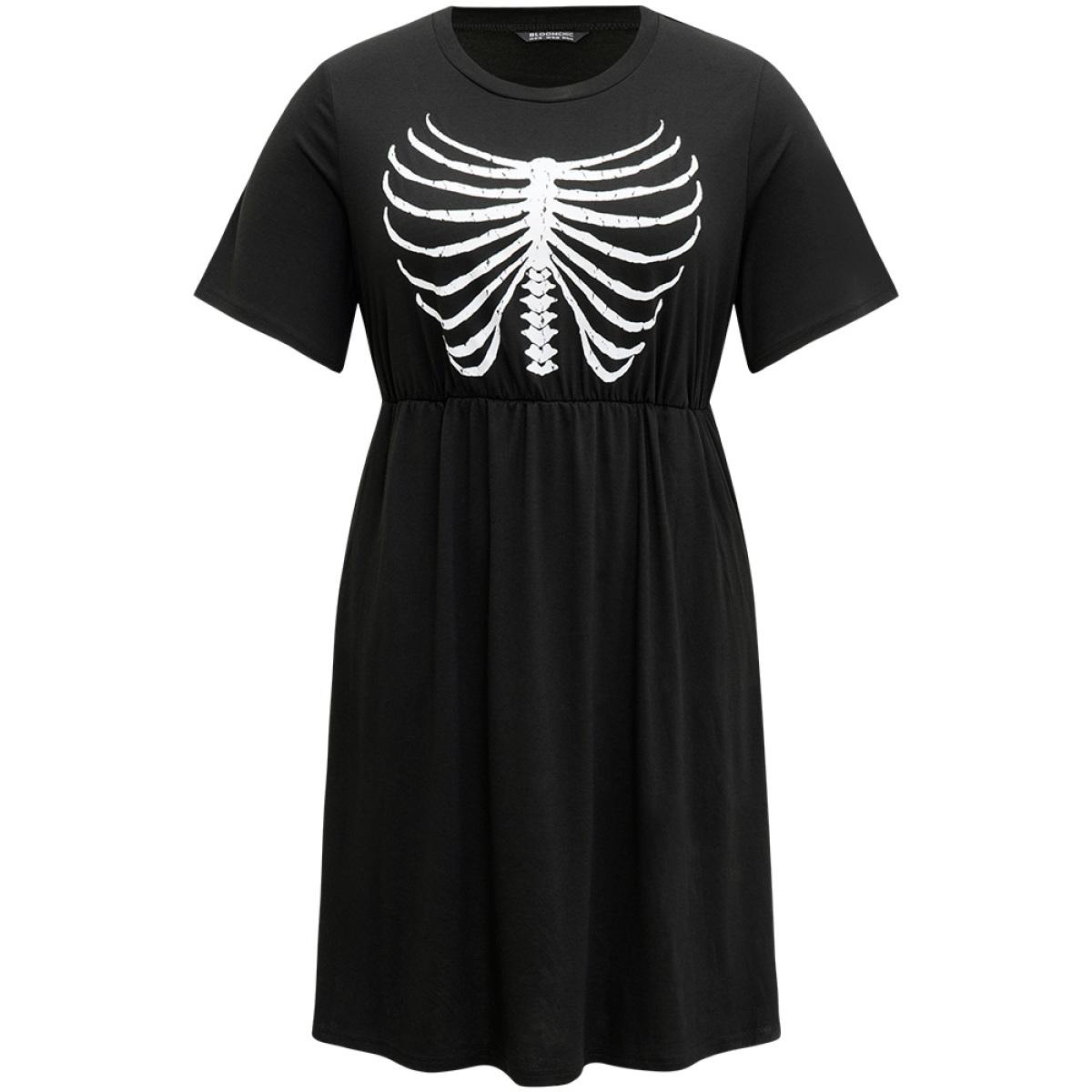 Plus Size Halloween Skull Print Pocket Elastic Waist Dress Black Women Casual Gathered Curvy Midi Dress BloomChic 26/4X Product Image