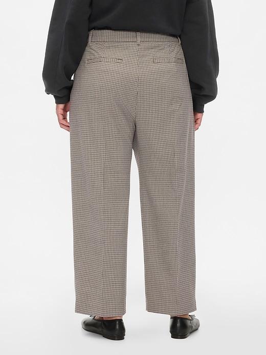 365 High Rise Brushed Twill Pleated Taper Trousers Product Image