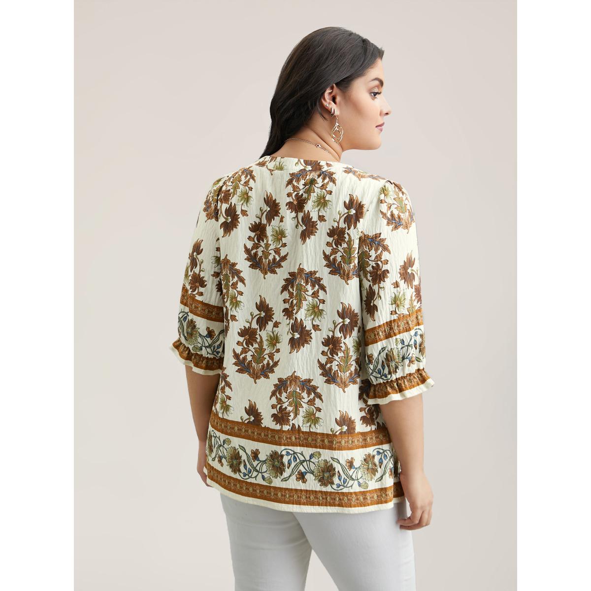 Plus Size Ivory Floral Print Notched Collar Shirt Women Elegant Elbow-length sleeve Notched collar Everyday Blouses BloomChic 12/L Product Image