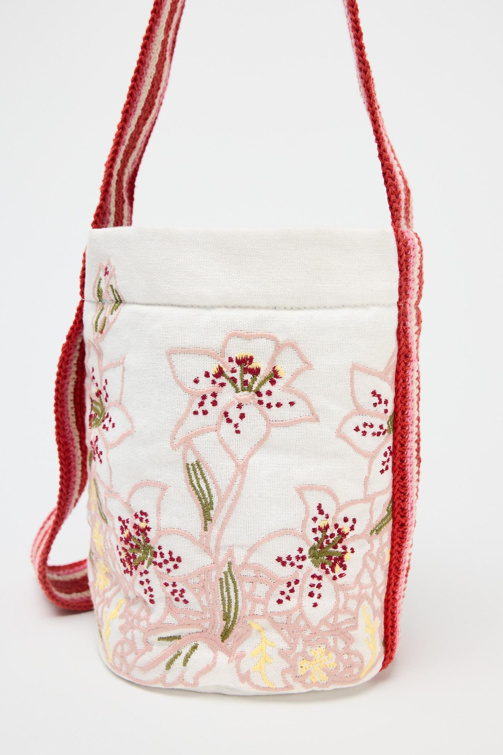 FANTASY FABRIC MINI BUCKET BAG Product Image