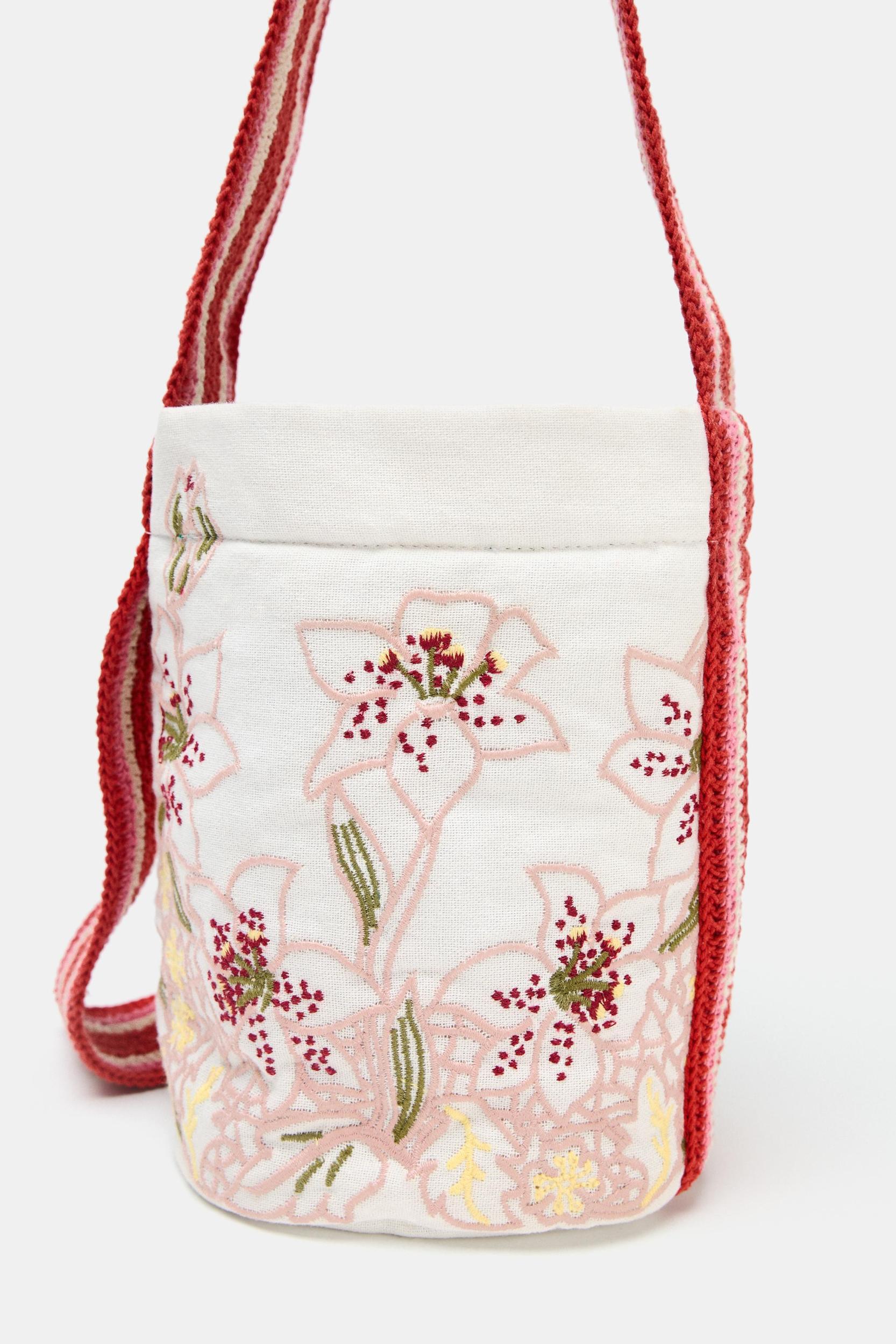 FANTASY FABRIC MINI BUCKET BAG Product Image
