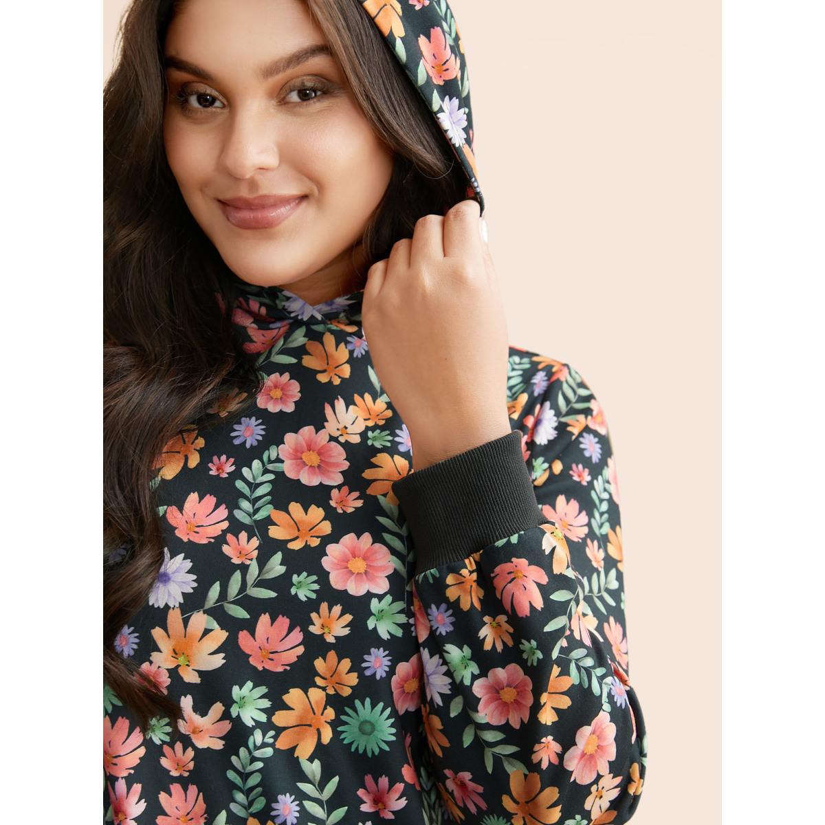 Plus Size Floral Patchwork Pocket Hooded Sweatshirt Women Multicolor Casual Contrast Hooded Everyday Sweatshirts BloomChic 22-24/3X Product Image