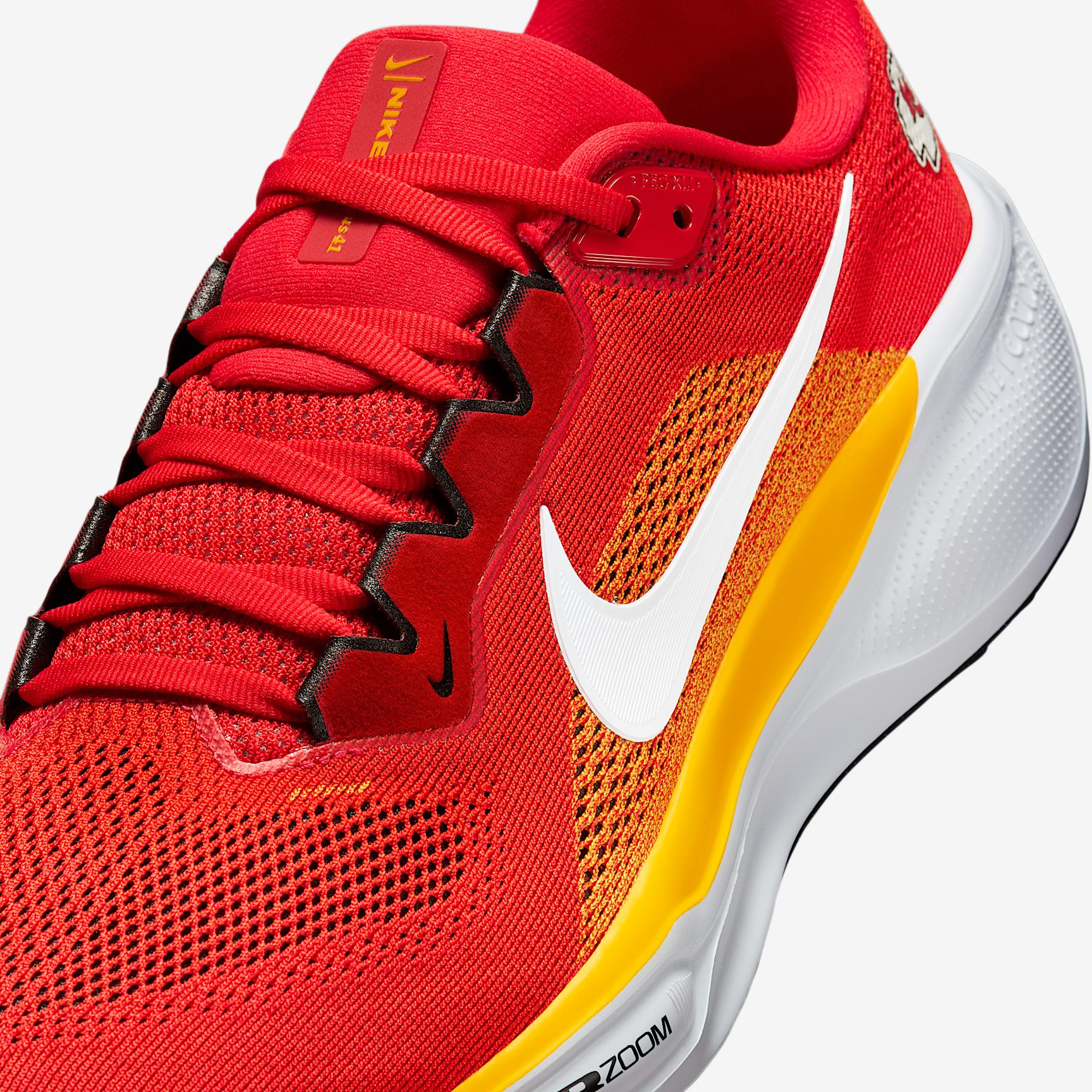 Kansas City Chiefs Pegasus 41 Nike Men's NFL Road Running Shoes Product Image