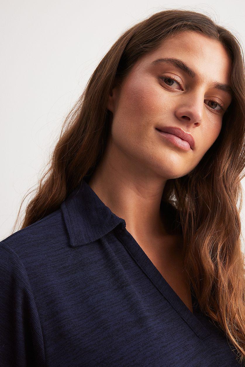 Short Sleeve V-neck Collar Top Product Image