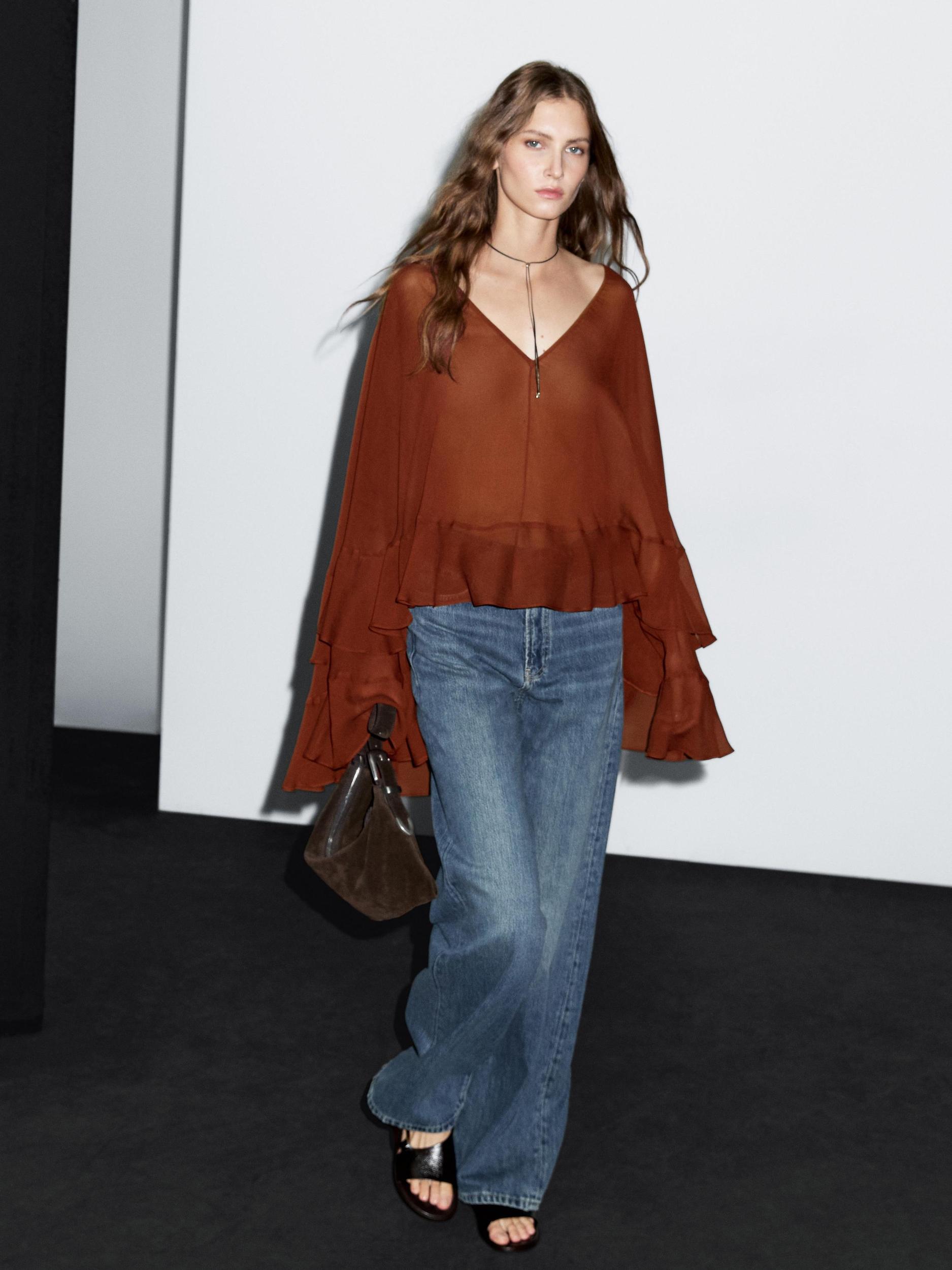 High waist bell bottom skinny jeans Product Image