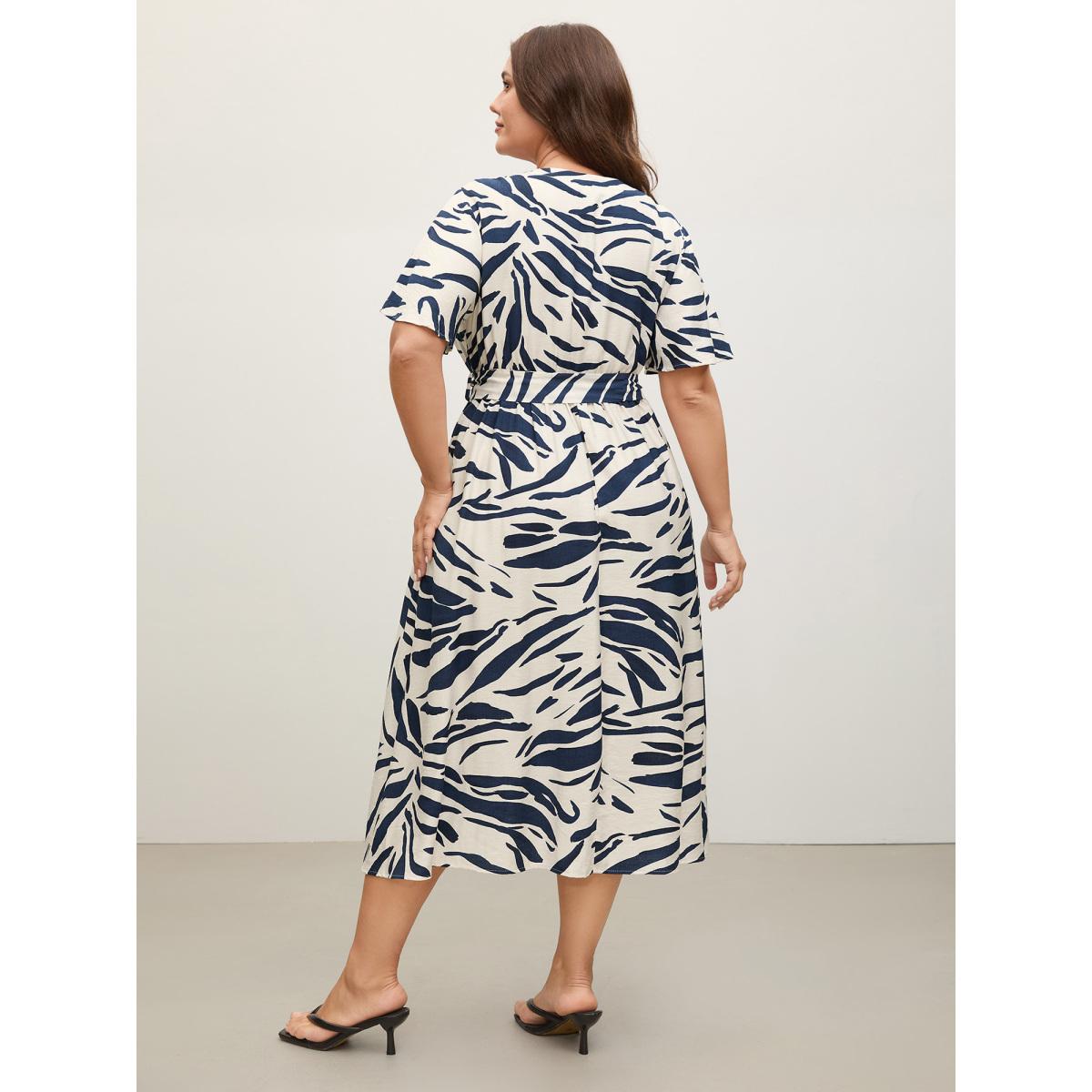Plus Size Abstract Print Belted Pockets Midi Dress Ivory Women Office Belted Notched collar Short sleeve Curvy BloomChic 12/L Product Image