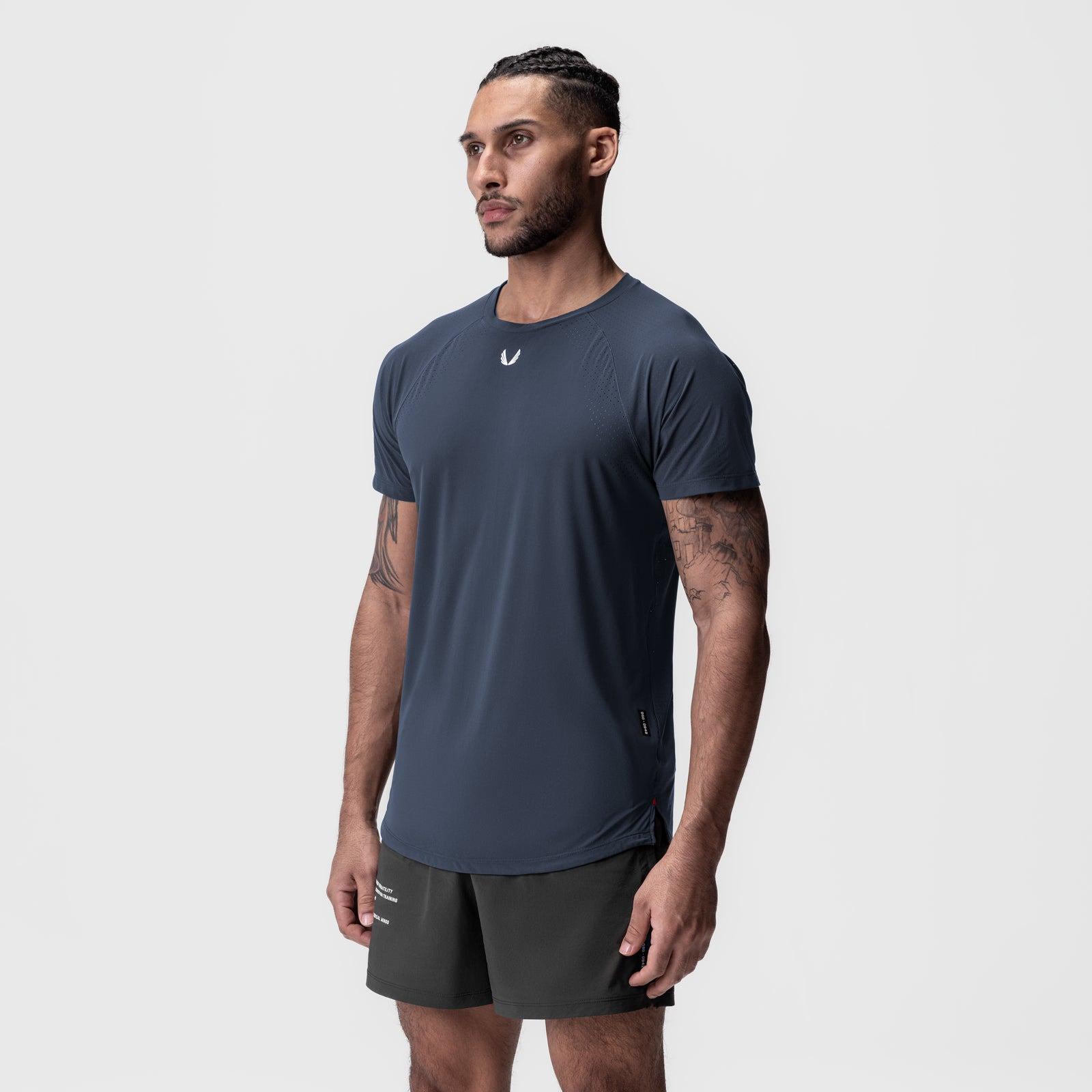 0660. AeroSilver® Established Tee - Space Grey Male Product Image