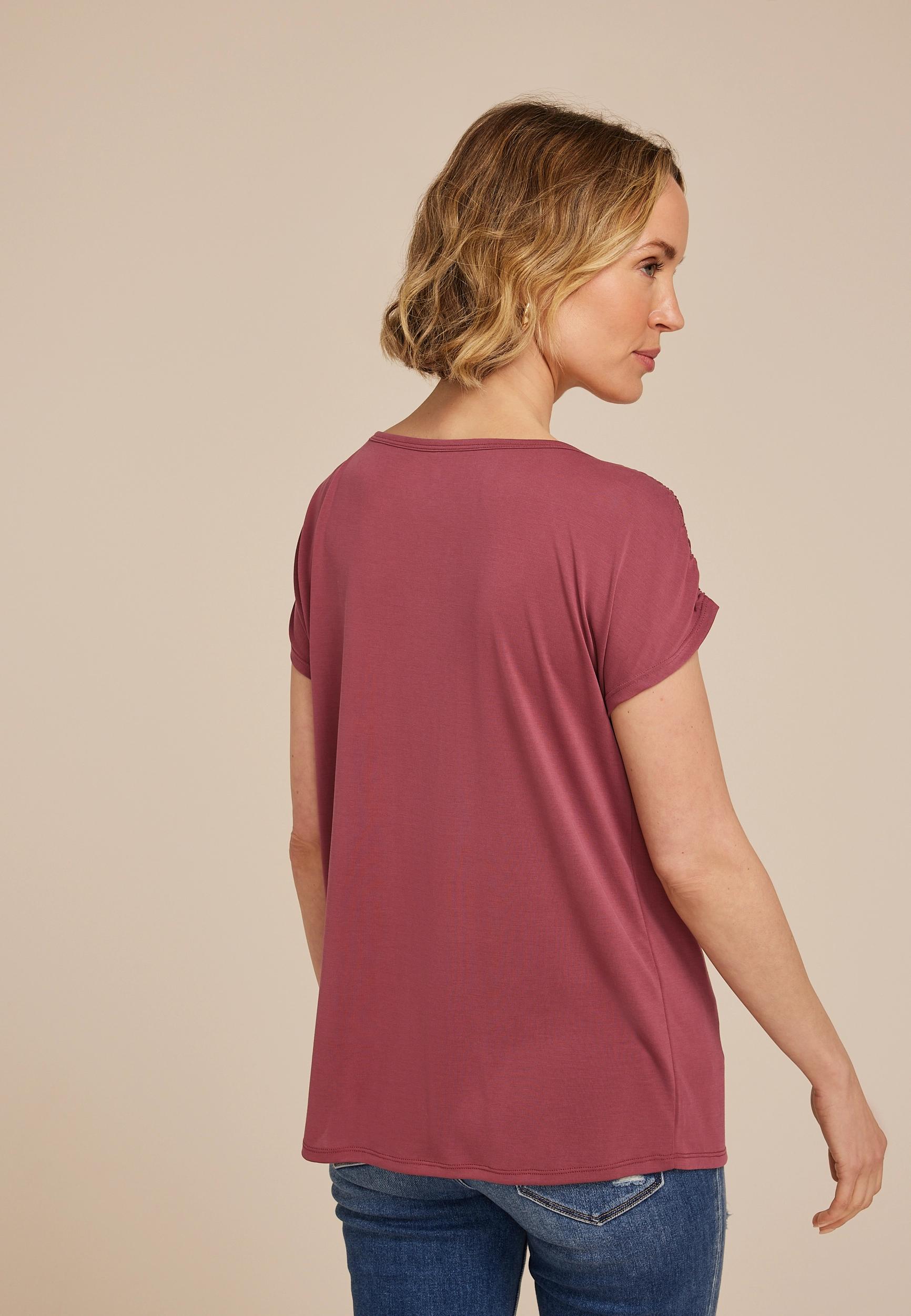 24/7 Fairhaven Ruched Shoulder Tee Product Image