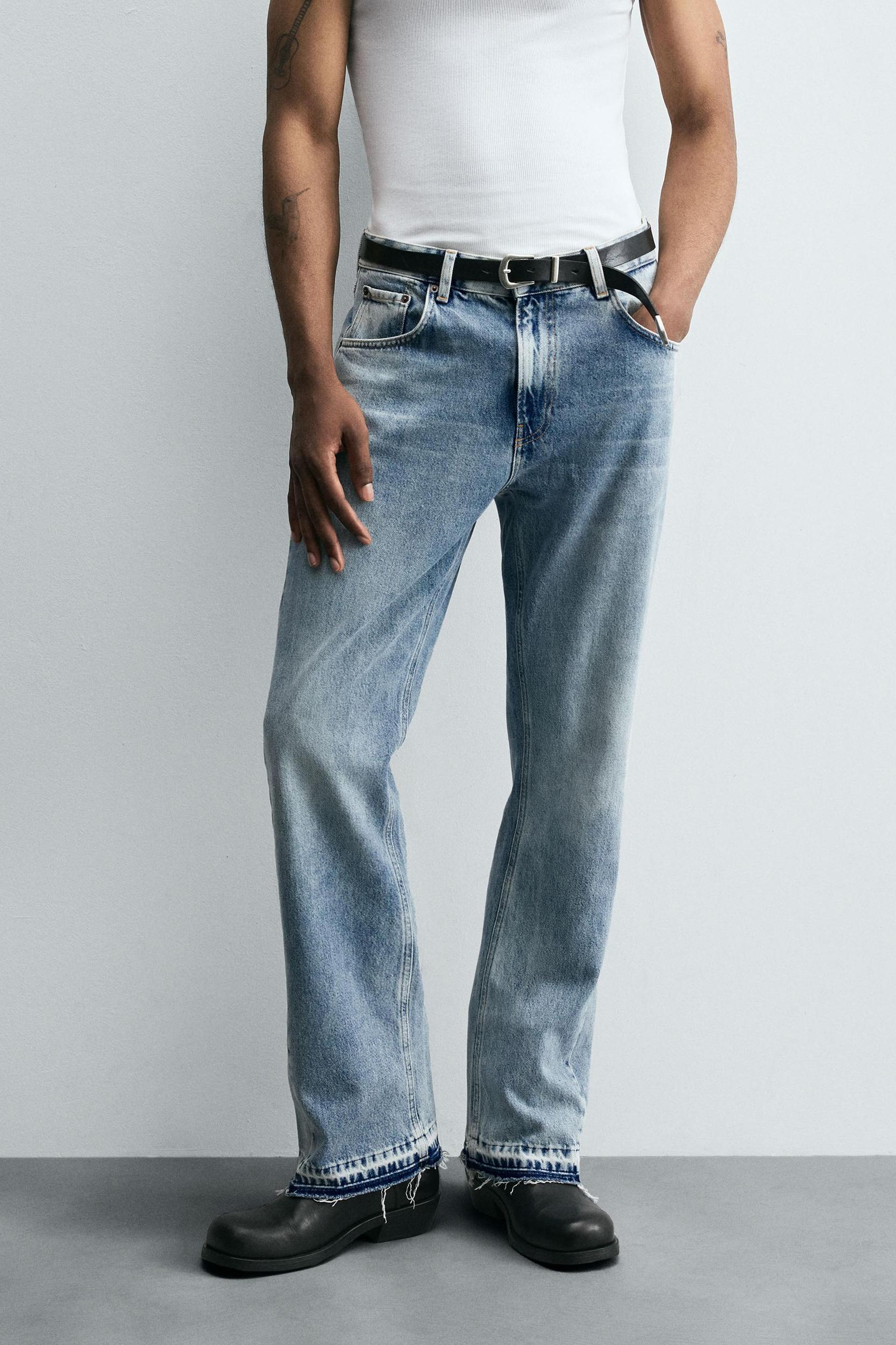 FLARE FIT JEANS Product Image
