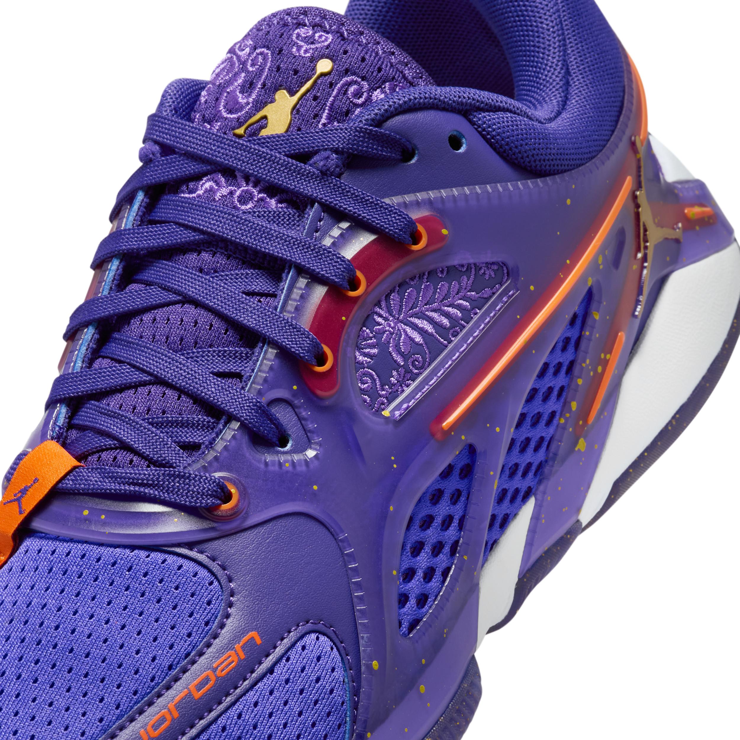 Women's Jordan Heir Series "Royalty" Basketball Shoes Product Image