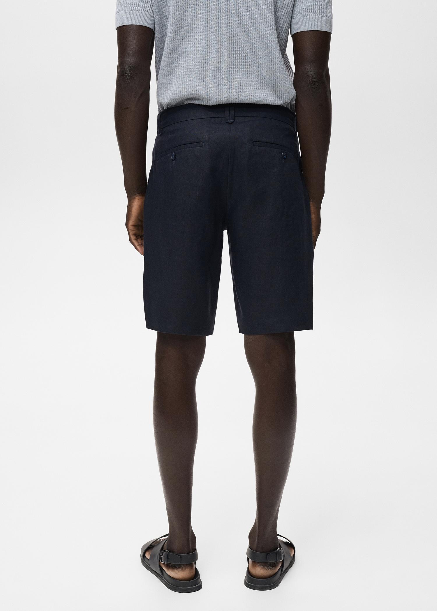 Slim-fit 100% linen bermuda shorts - Men | MANGO USA Product Image