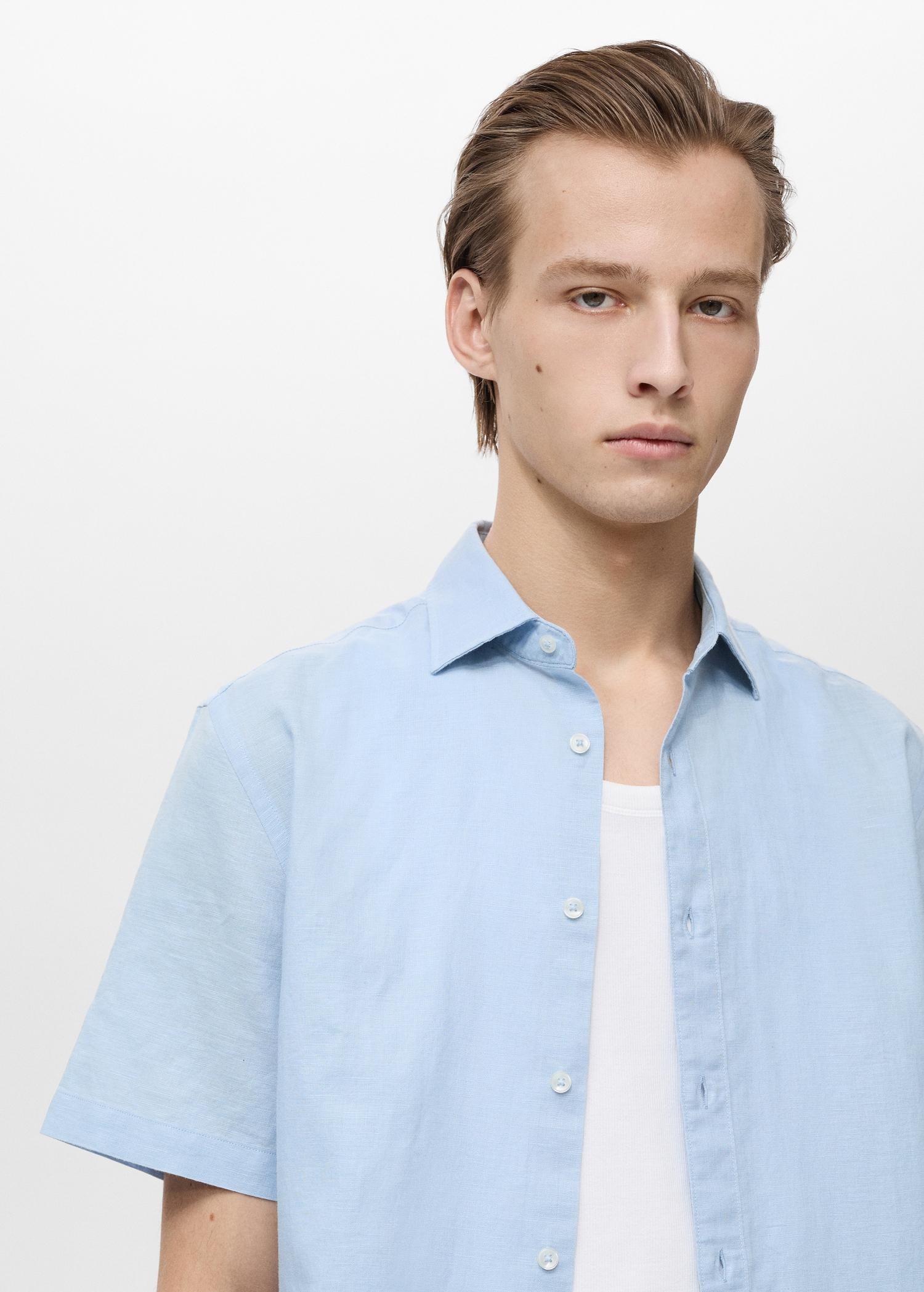 Short sleeve linen-blend shirt - Men | MANGO USA Product Image