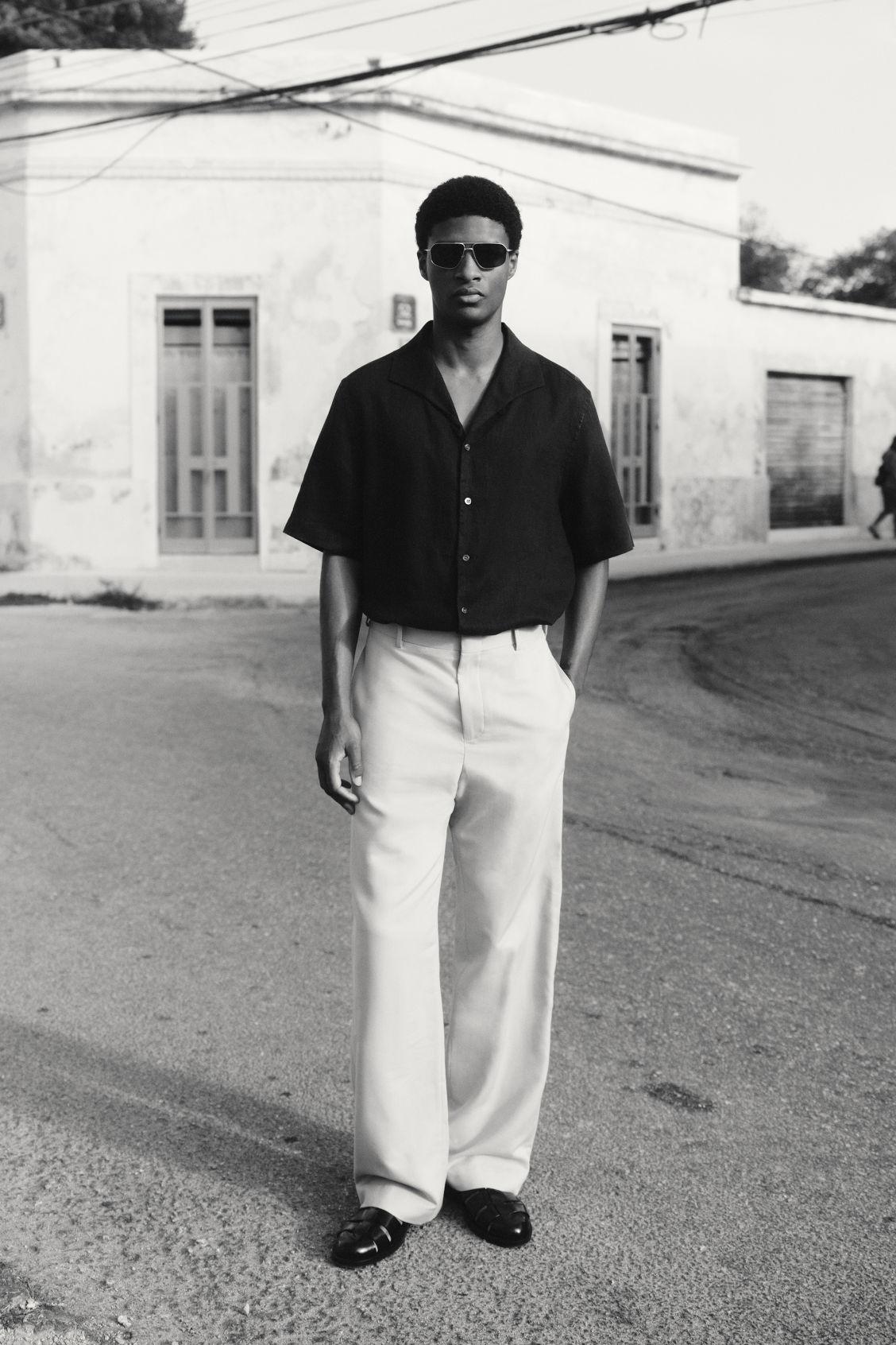 TAILORED WIDE-LEG PANTS Product Image