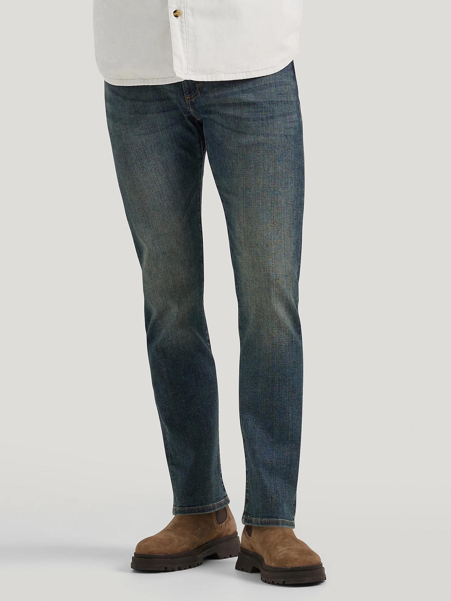 Men's Extreme Motion Slim Straight Jean | Lee® Product Image
