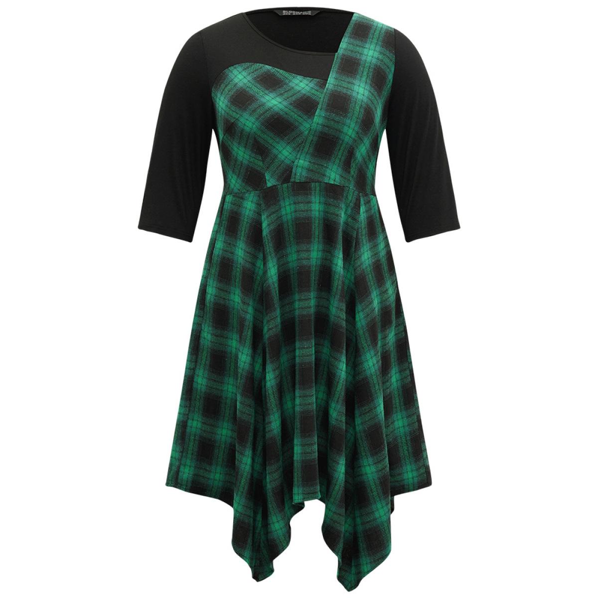 Plus Size Christmas Plaid Asymmetrical Patchwork Hanky Hem Dress DarkGreen Women Casual Patchwork Asymmetrical Neck Elbow-length sleeve Curvy Midi Dress BloomChic 10/M Product Image