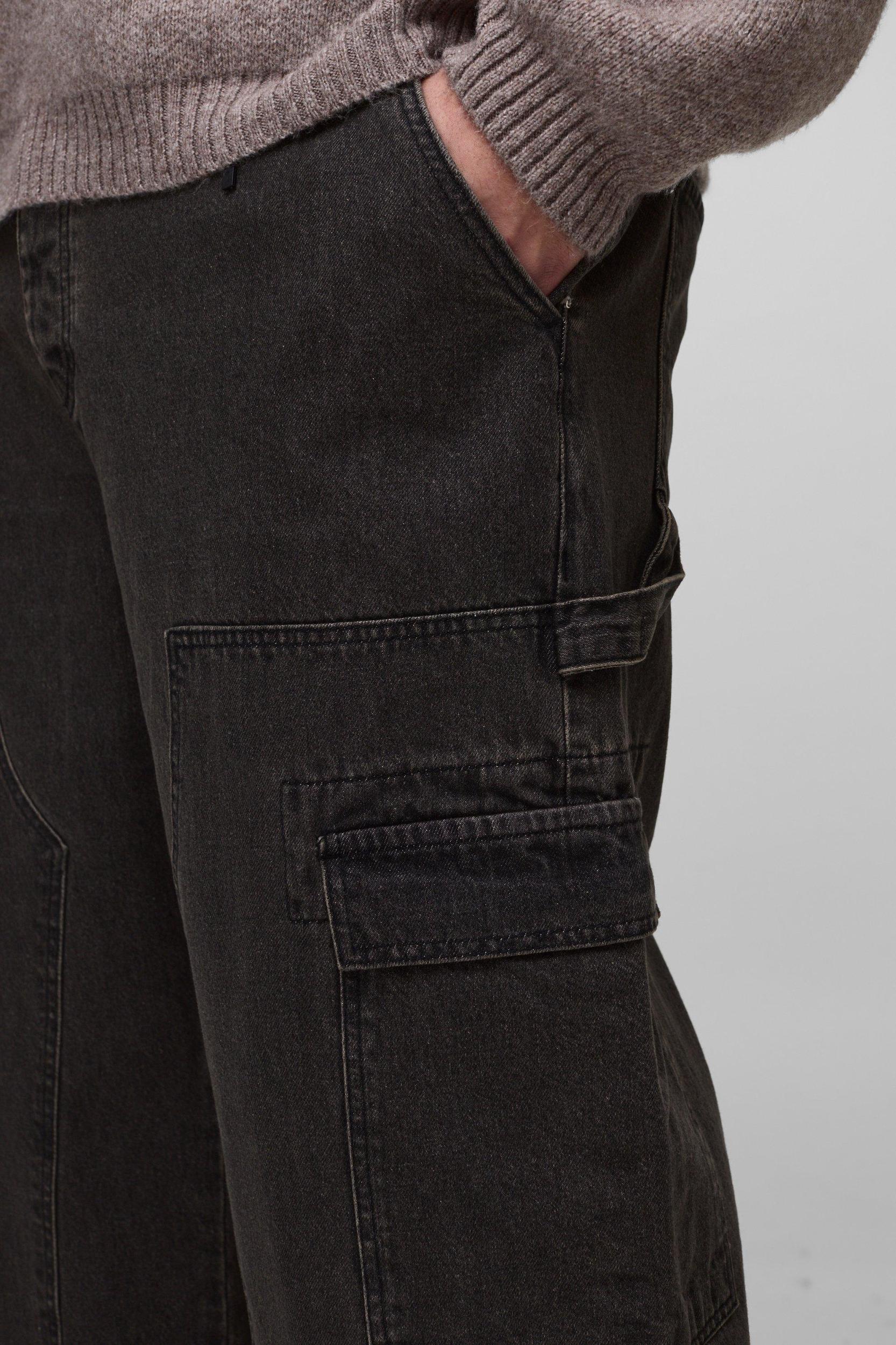 Plus Relaxed Fit Carpenter Cargo Jeans | boohooMAN USA Product Image