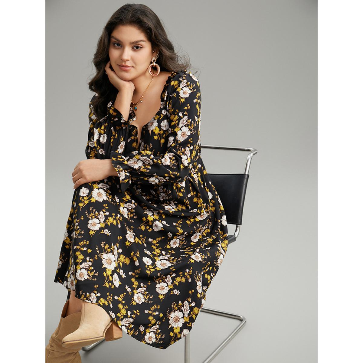 Plus Size Floral Print Notched Frill Trim Gathered Shirred Dress Black Women Vacation Gathered Notched collar Long Sleeve Curvy Midi Dress BloomChic 10/M Product Image