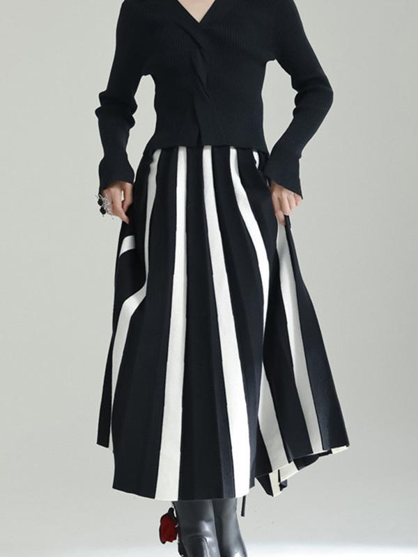 A-Line Loose Contrast Color Pleated Skirts Bottoms Product Image