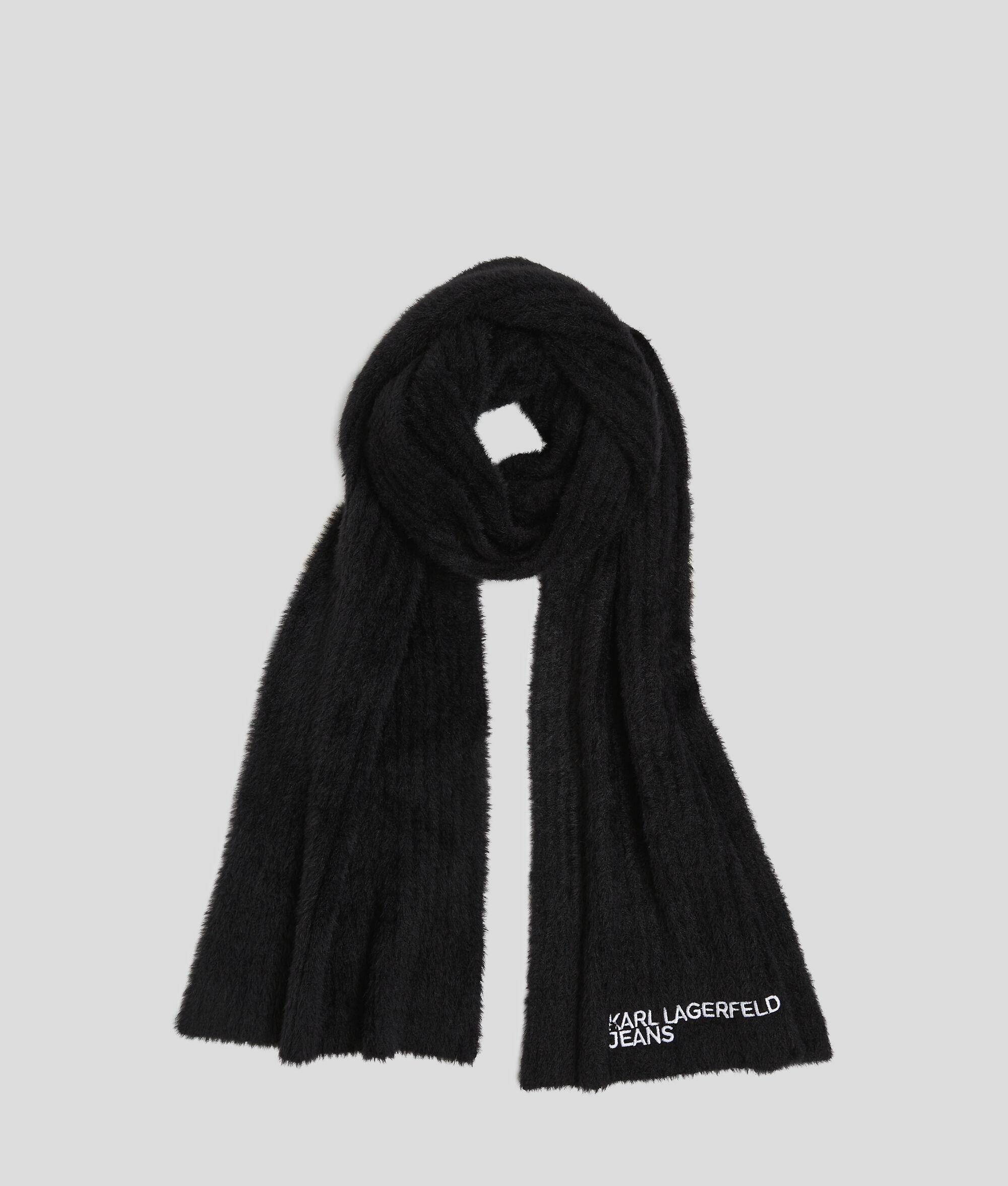 FLUFFY SCARF Product Image