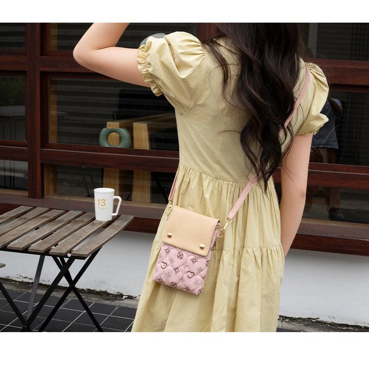 Lior Geometric Pattern Hand Bag Product Image