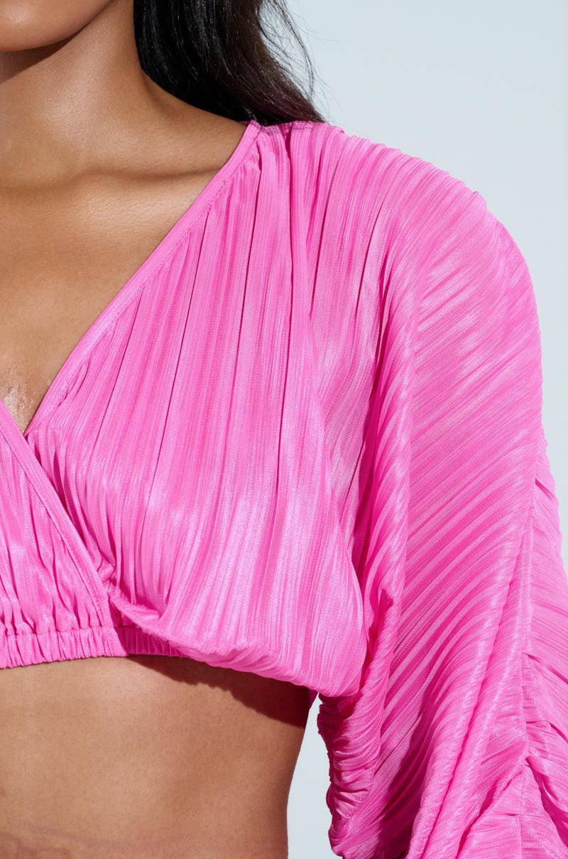 CROPPED PLISSE RUCHED SLEEVE BLOUSE Product Image