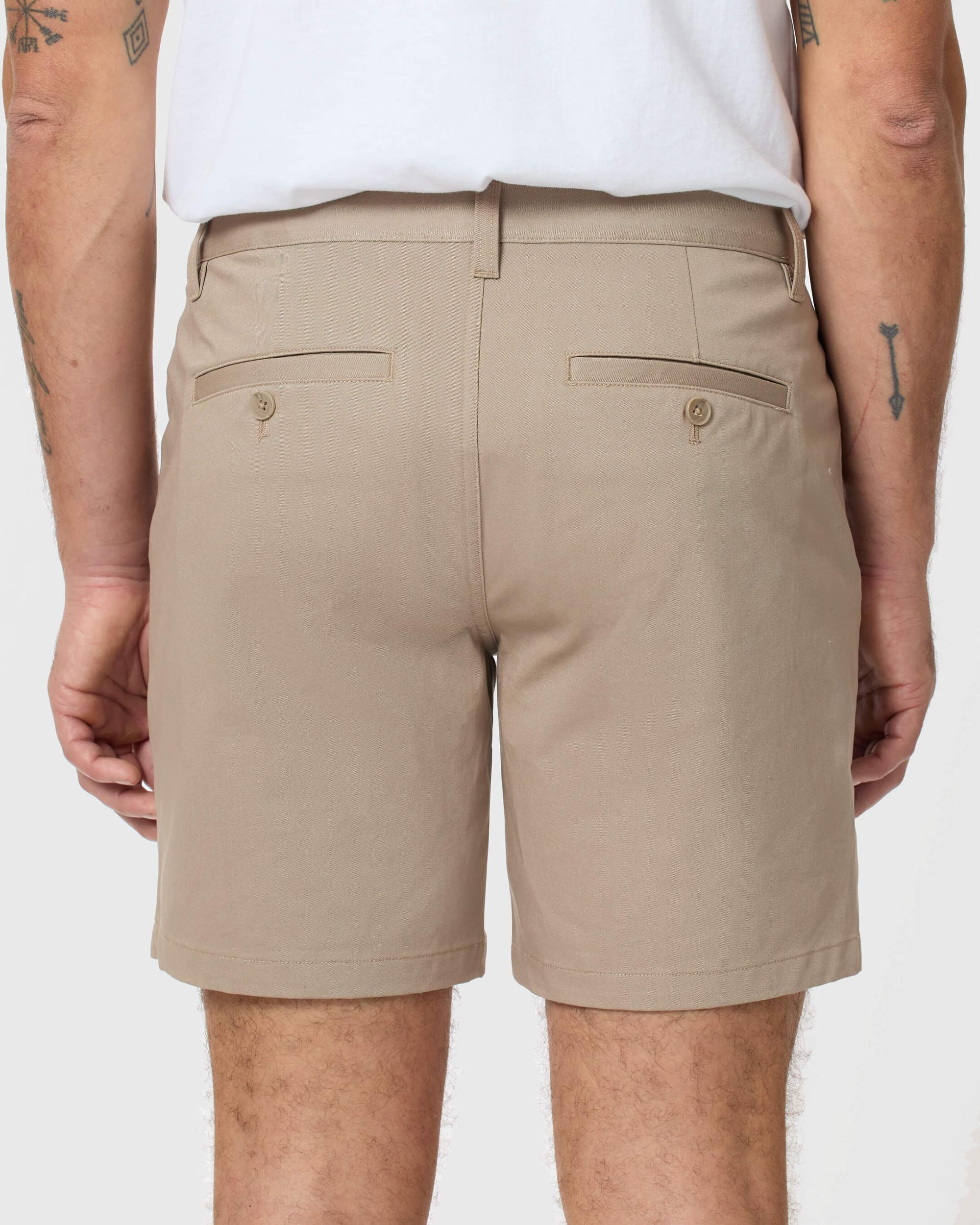 7" Khaki Classic Twill Shorts Product Image
