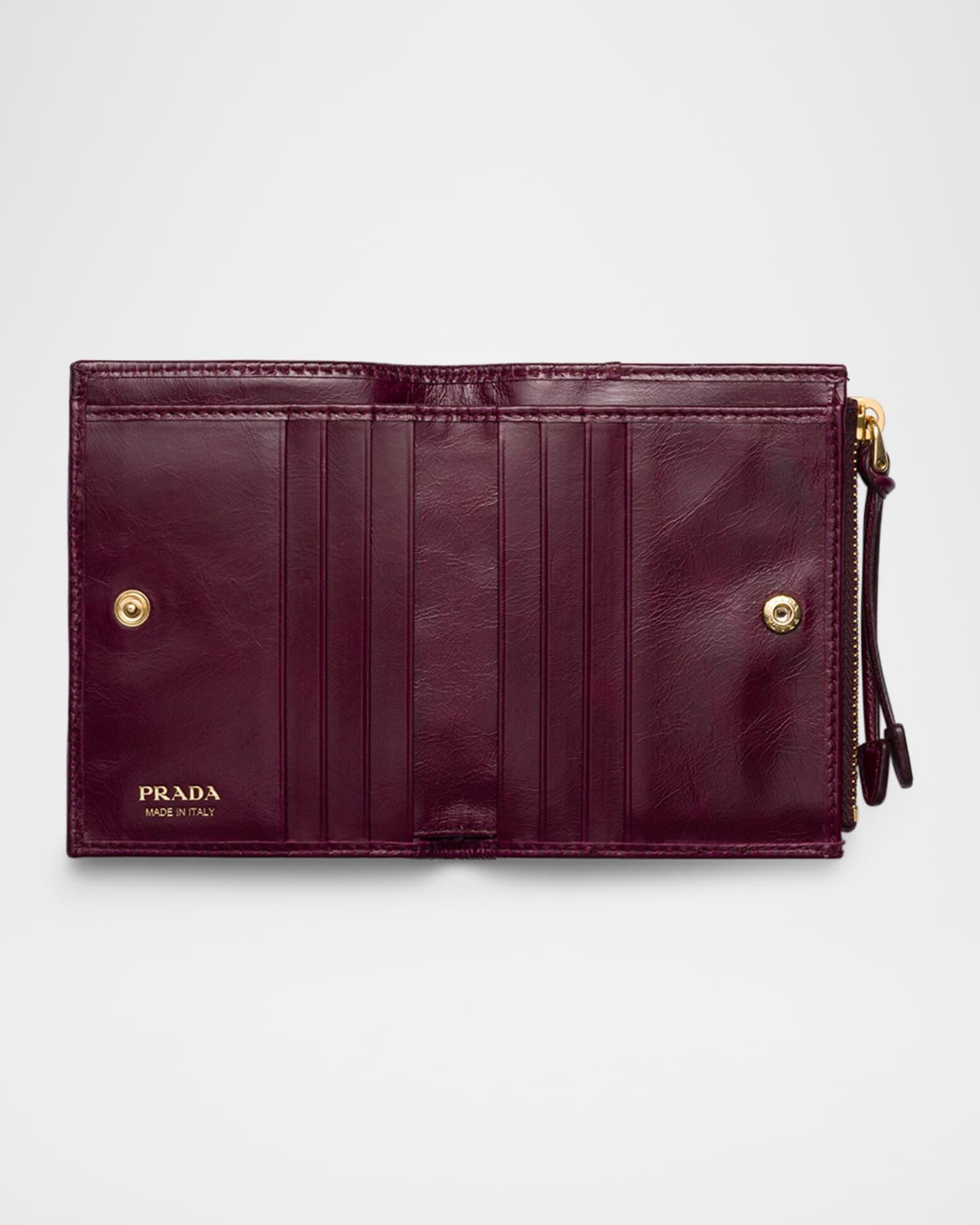 Small Bifold Leather Wallet Product Image