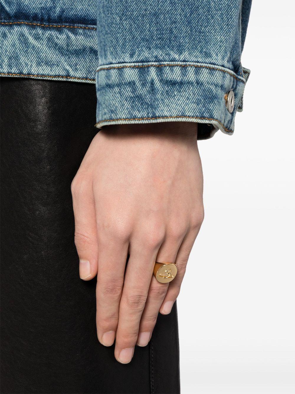 Orb-engraved silver ring Product Image