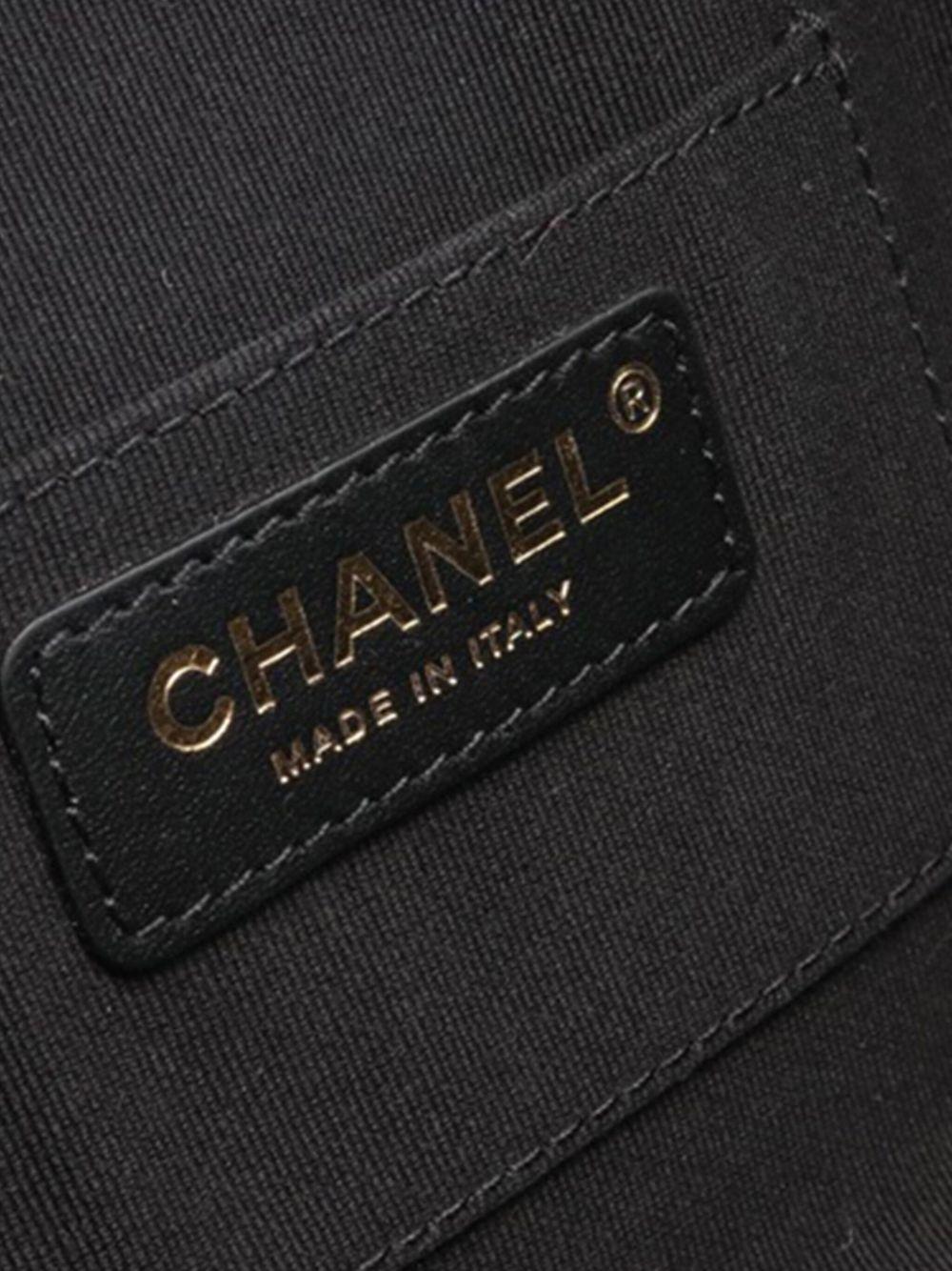 2021-2023 Quilted Lambskin Oval Logo Chain Top Handle Round Clutch on Chain satchel Product Image