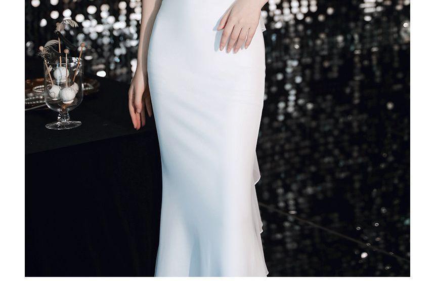 Sleeveless Plain Ruffle Panel Mermaid Wedding Gown Product Image