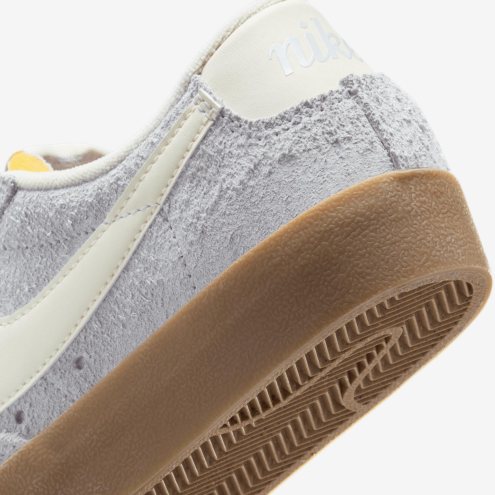 Nike Women's Blazer Low '77 Vintage Shoes Product Image