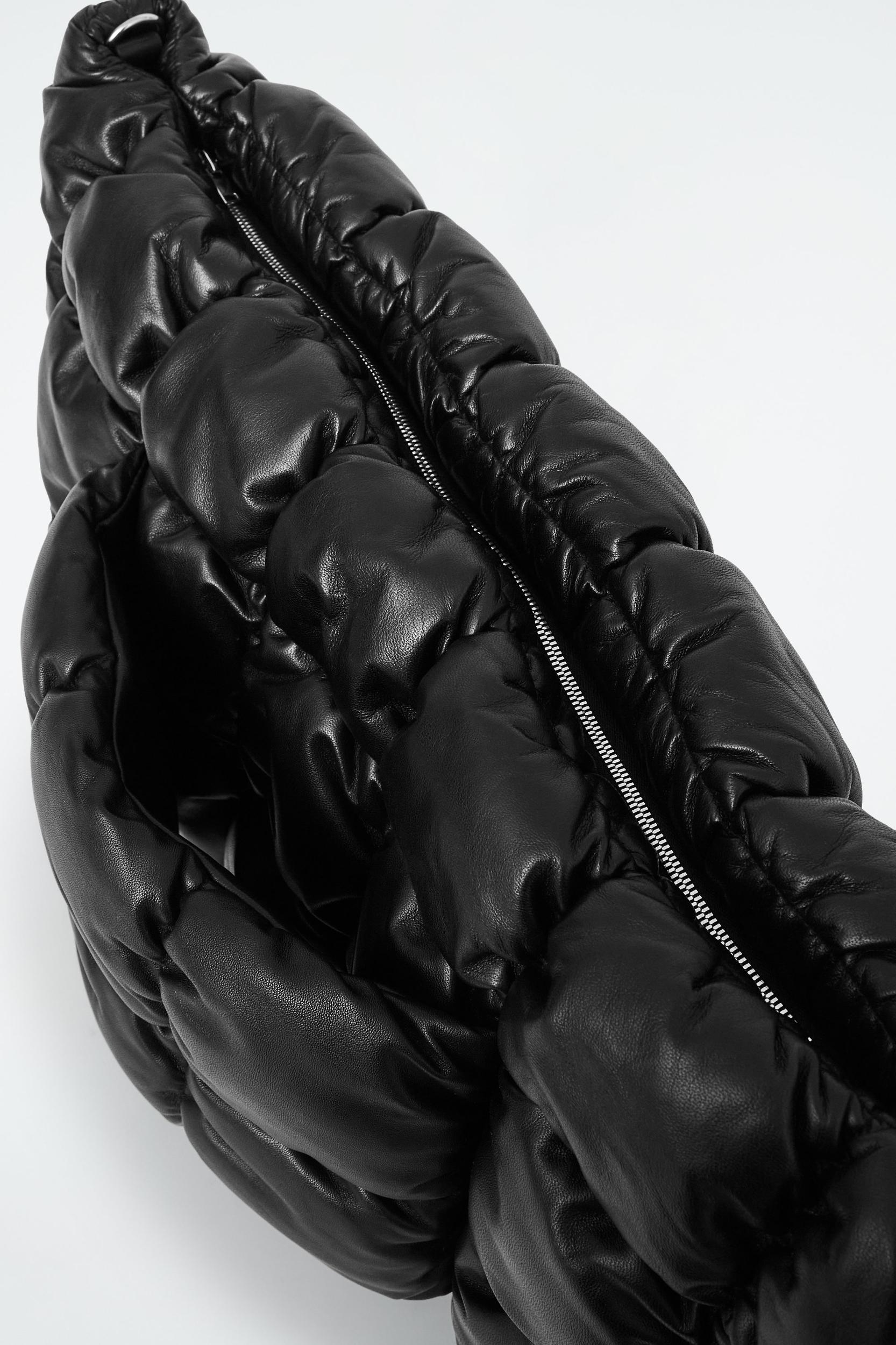 PILLOW OVERSIZED QUILTED CLUTCH BAG - LEATHER Product Image