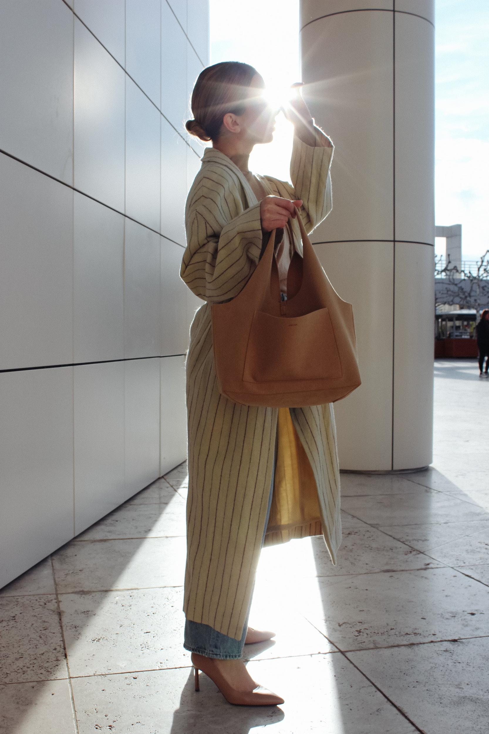 Camel Tote Product Image