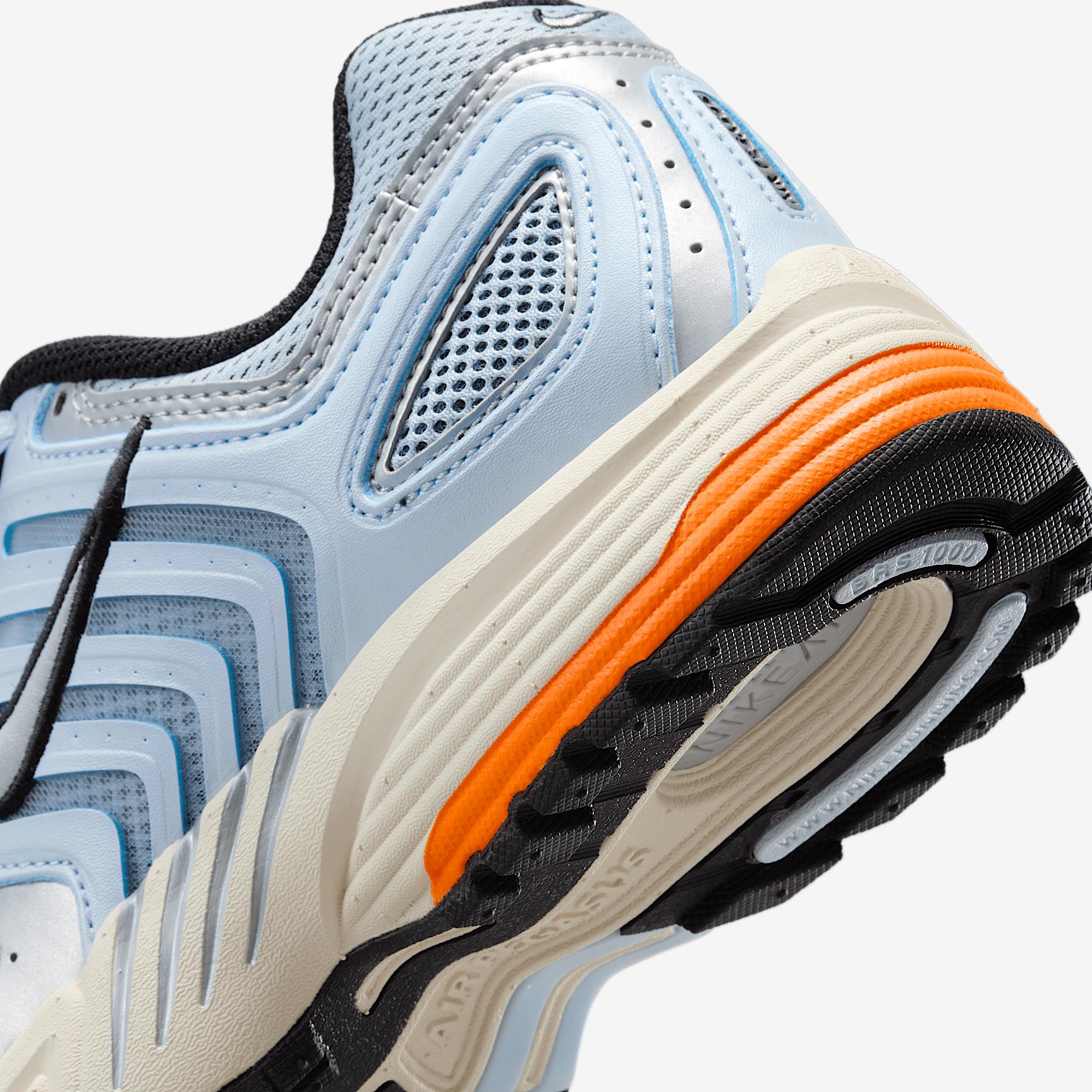 Nike Women's Air Pegasus 2005 Shoes Product Image