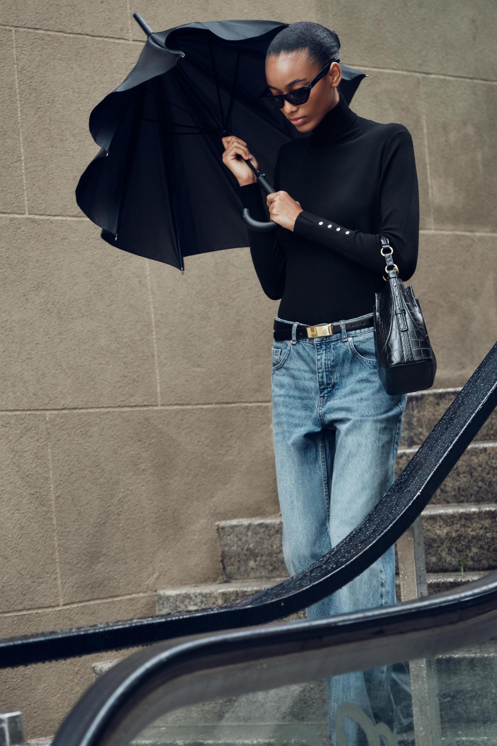 BASIC BUTTONED KNIT SWEATER Product Image