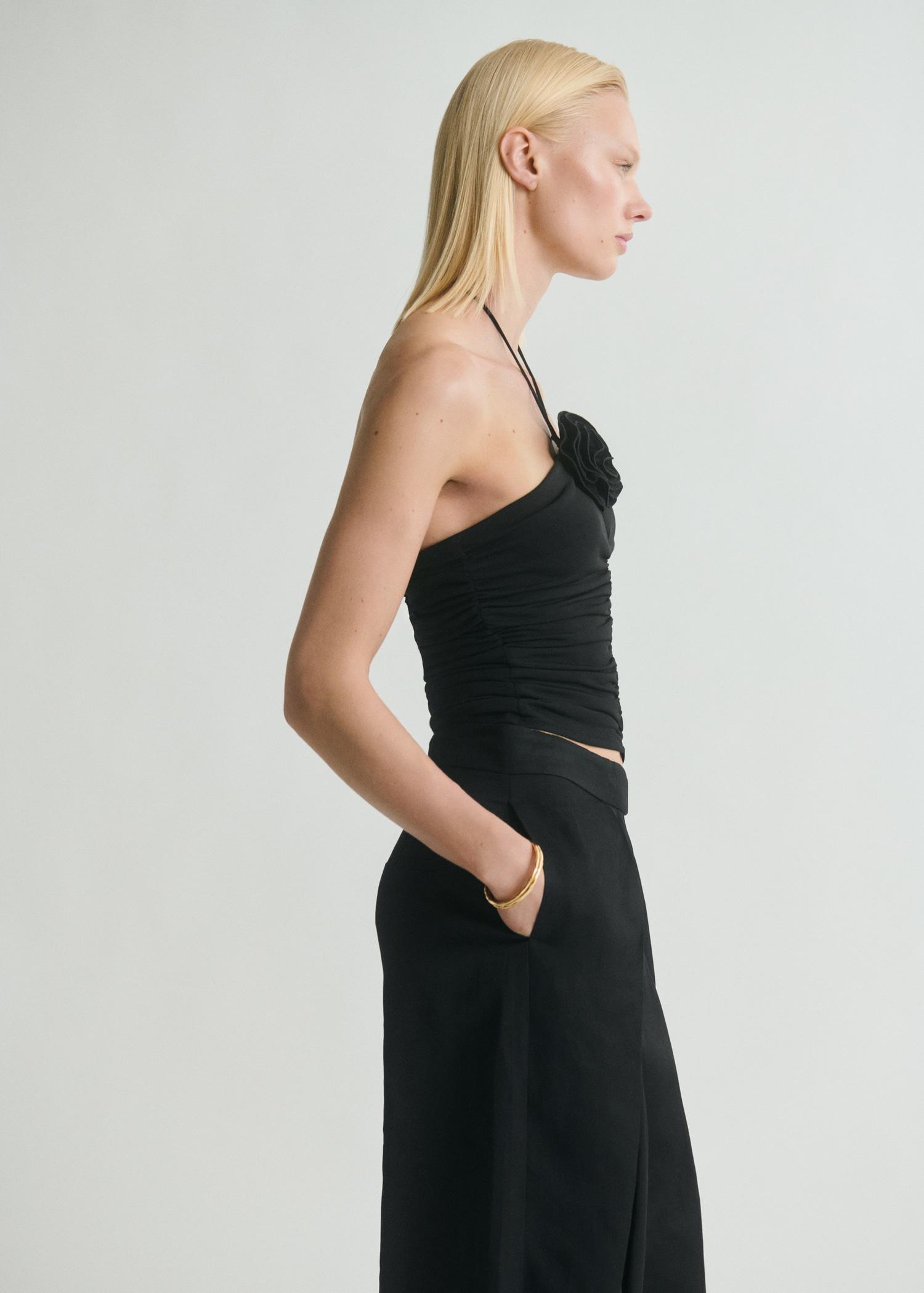 Floral halter top - Women | MANGO USA Product Image