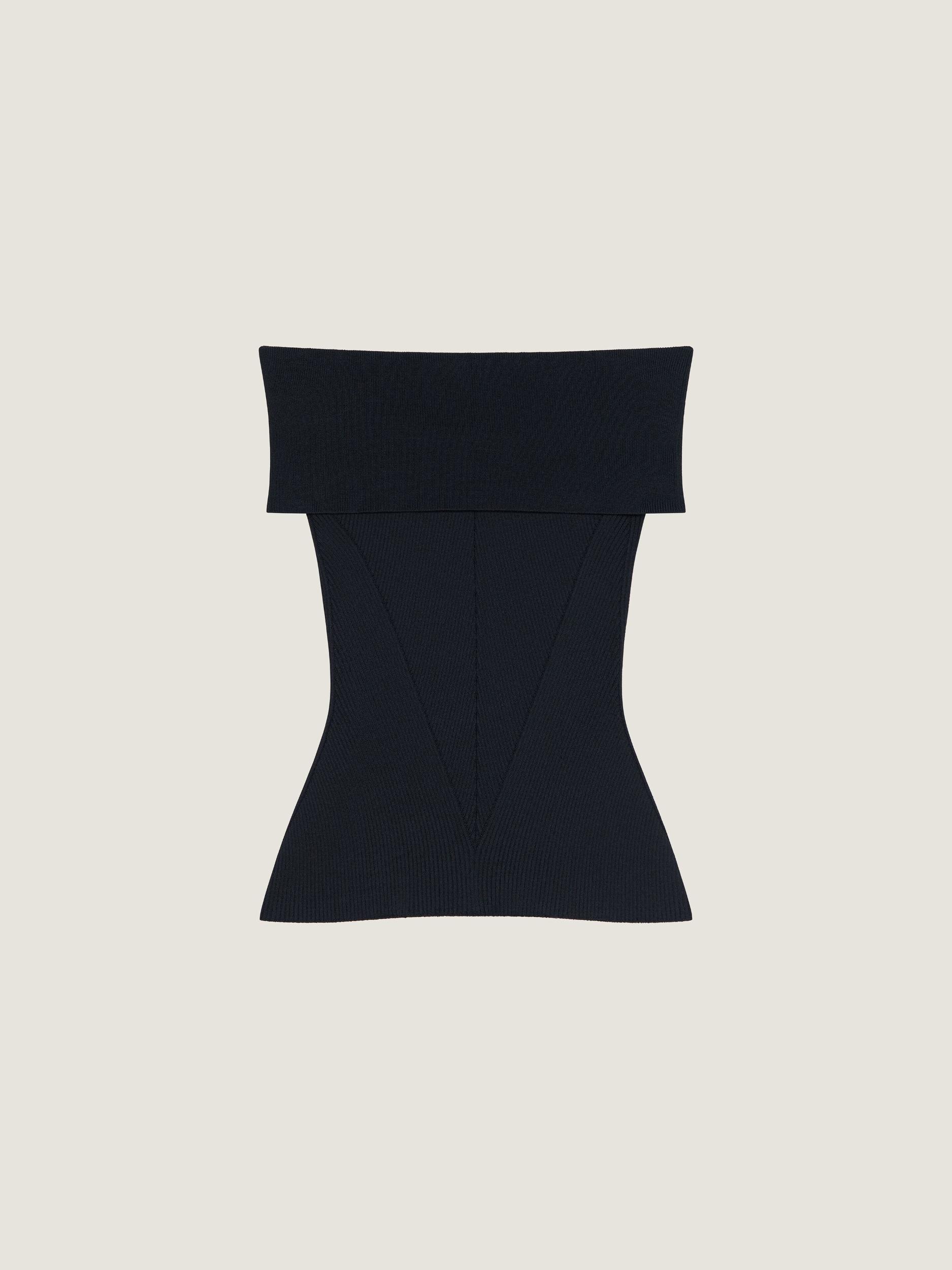 Slim fit off-the-shoulder top Product Image