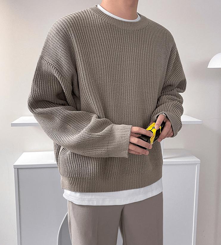 RT No. 6157 KNITTED PULLOVER ROUND NECK SWEATER Product Image