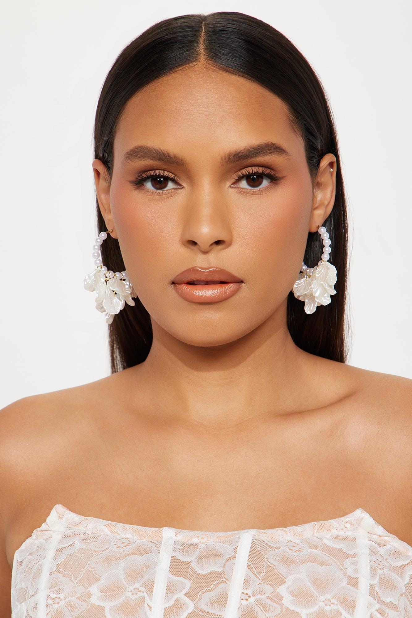 Saltwater Rose Earrings - Ivory Product Image