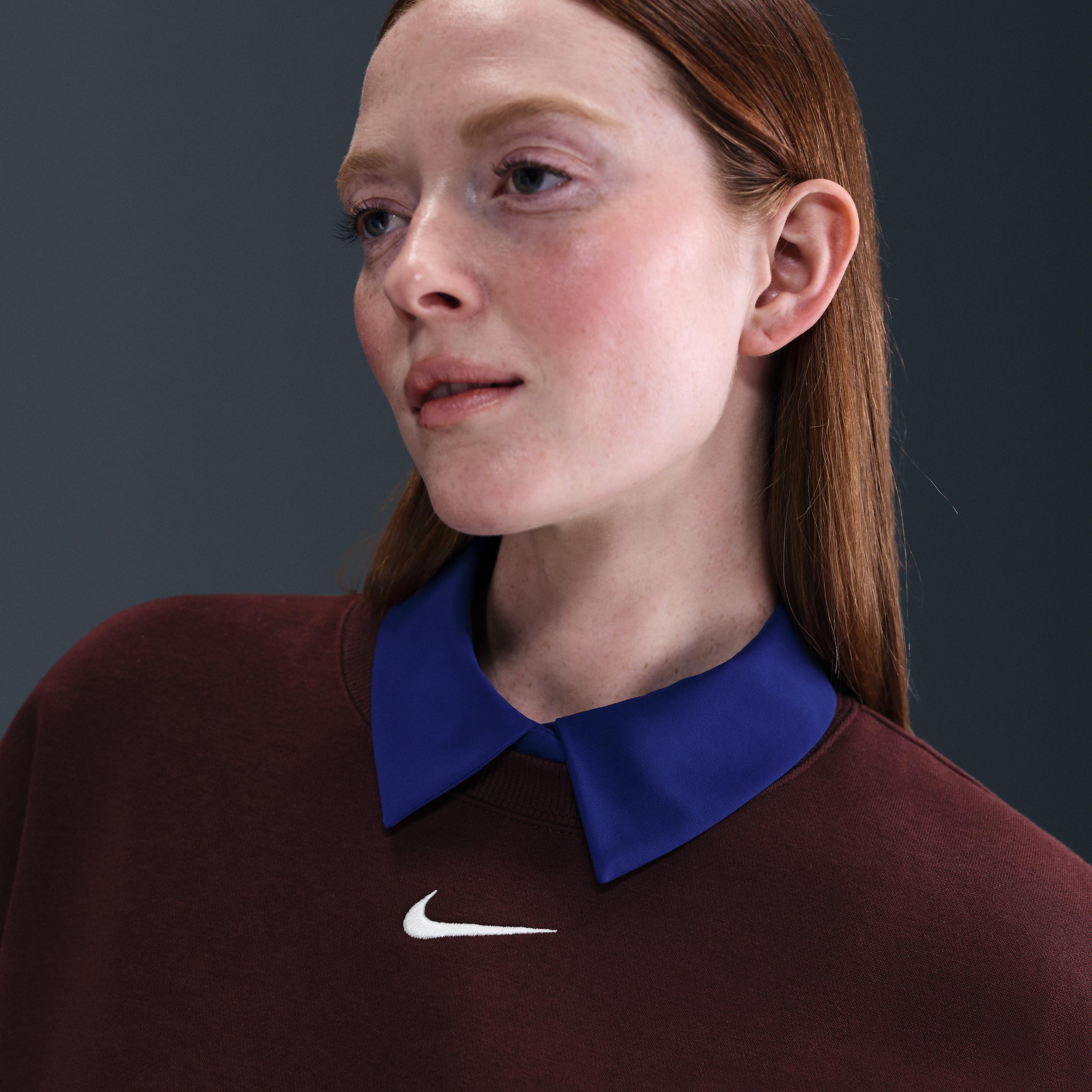 Womens Nike Sportswear Phoenix Fleece Oversized Crew-Neck Sweatshirt | FZ4270-652 Product Image