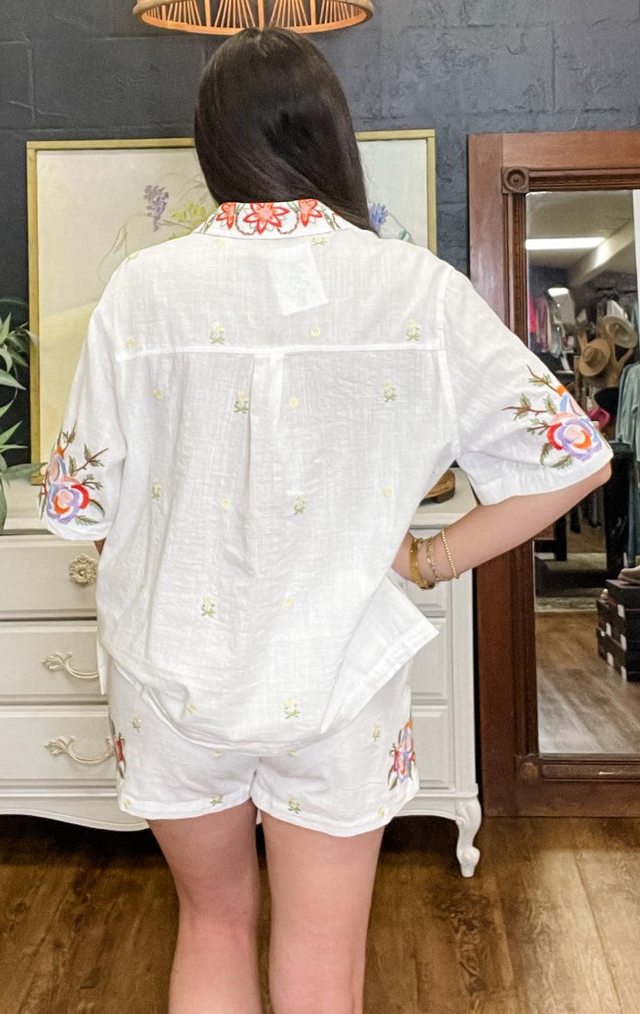 Grayson Beach Embroidered Set (Small to Large) Product Image