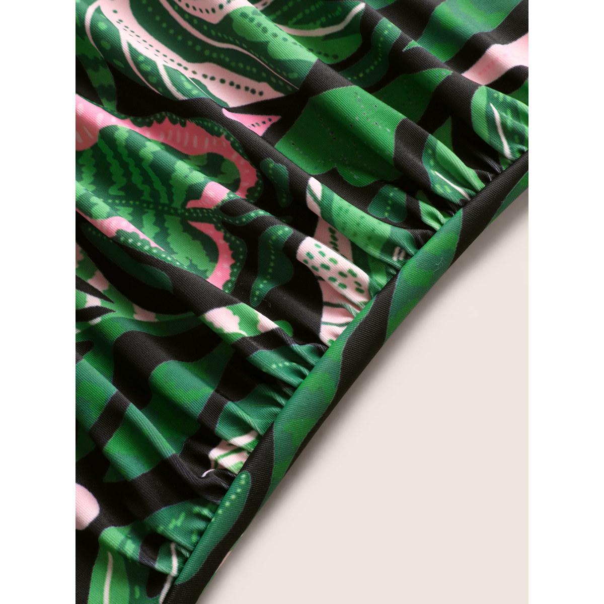 Plus Size Tropical Print Patchwork Crisscross One Piece Swimsuit Women's Swimwear Black Beach Gathered Curve Bathing Suits High stretch One Pieces BloomChic 26/4X Product Image