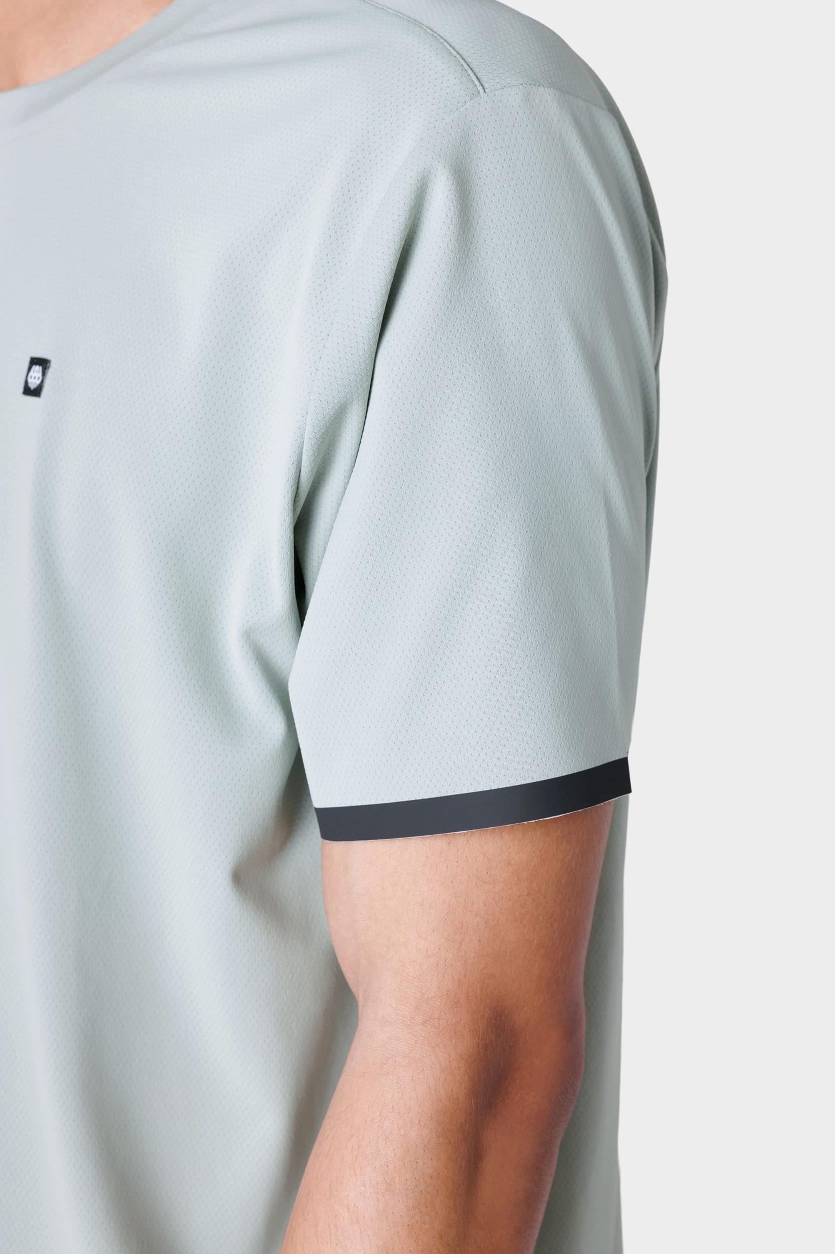 686 Men's Let's Go Tech T-Shirt Male Product Image