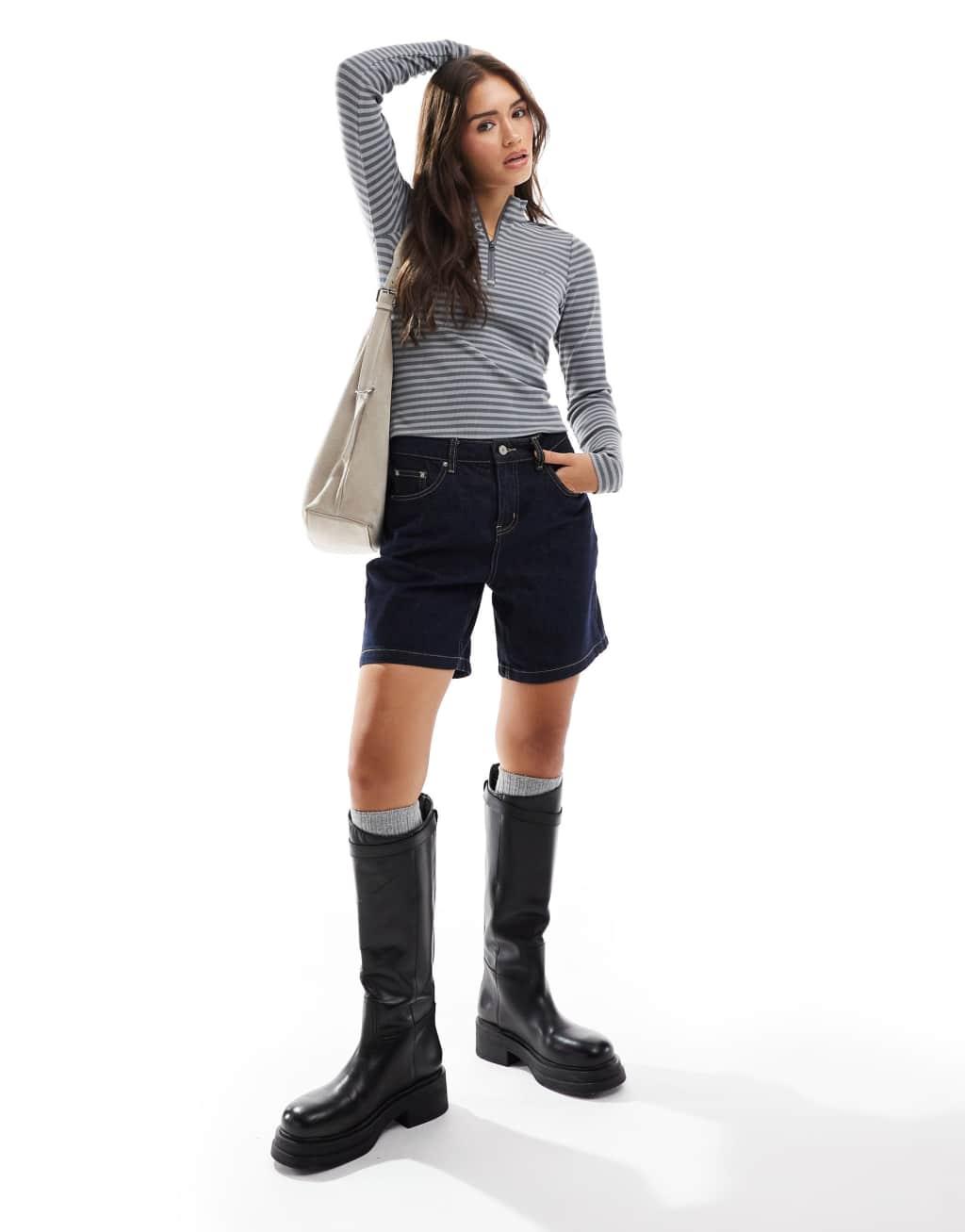 Hollister icon long sleeve quarter zip top in gray stripe Product Image