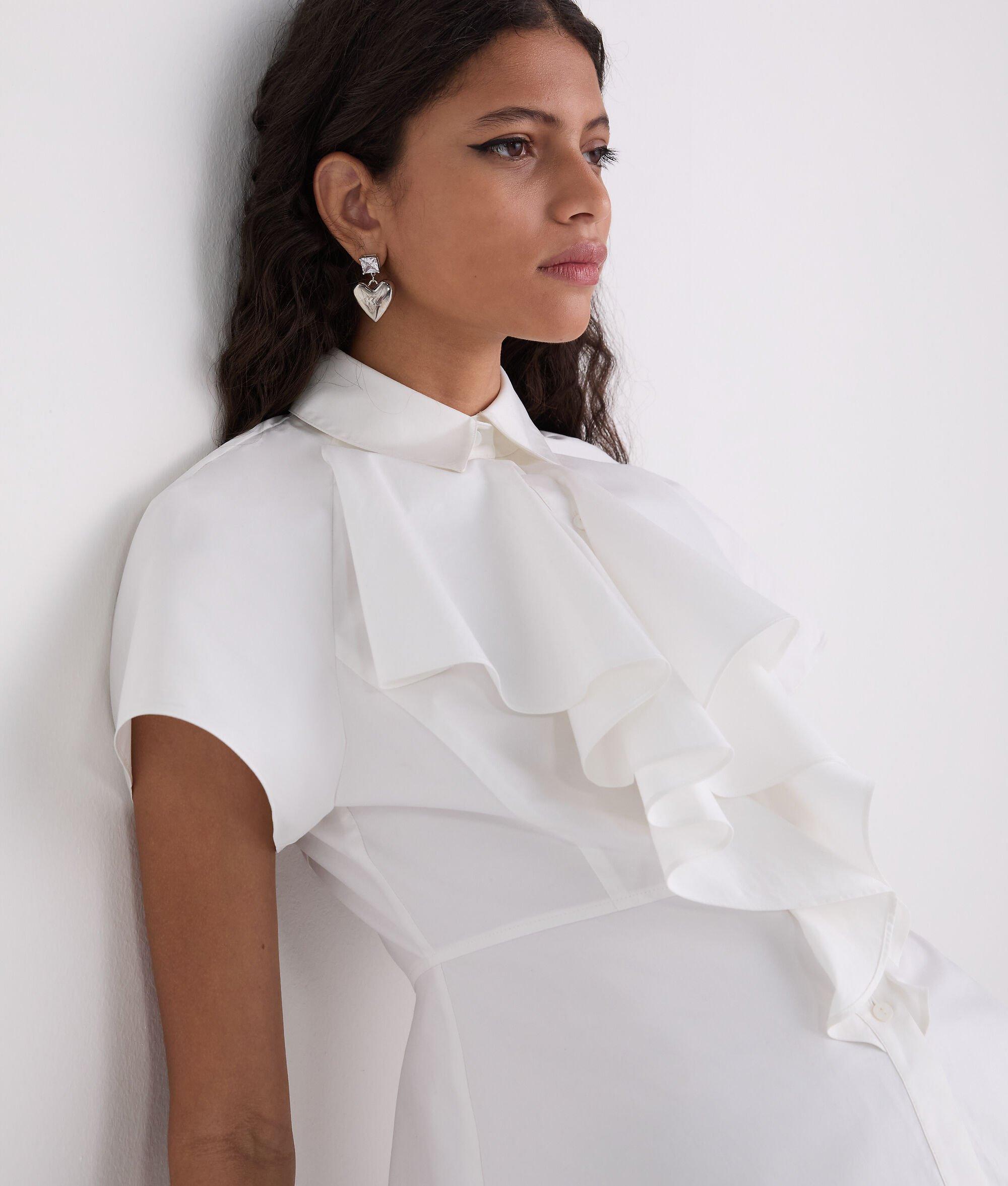 SHORT-SLEEVED RUFFLE SHIRT Product Image