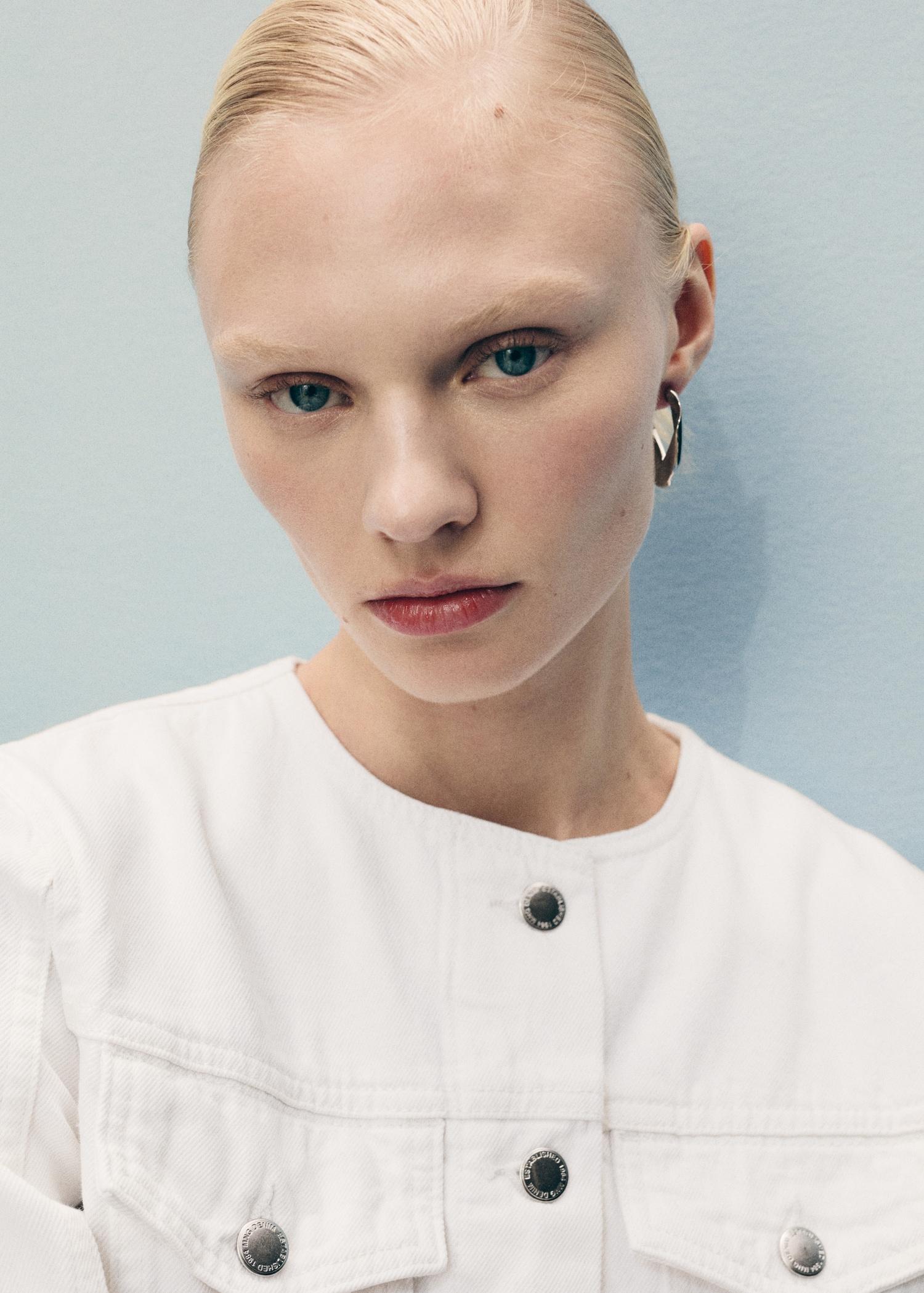 Crop denim jacket - Women | MANGO USA Product Image