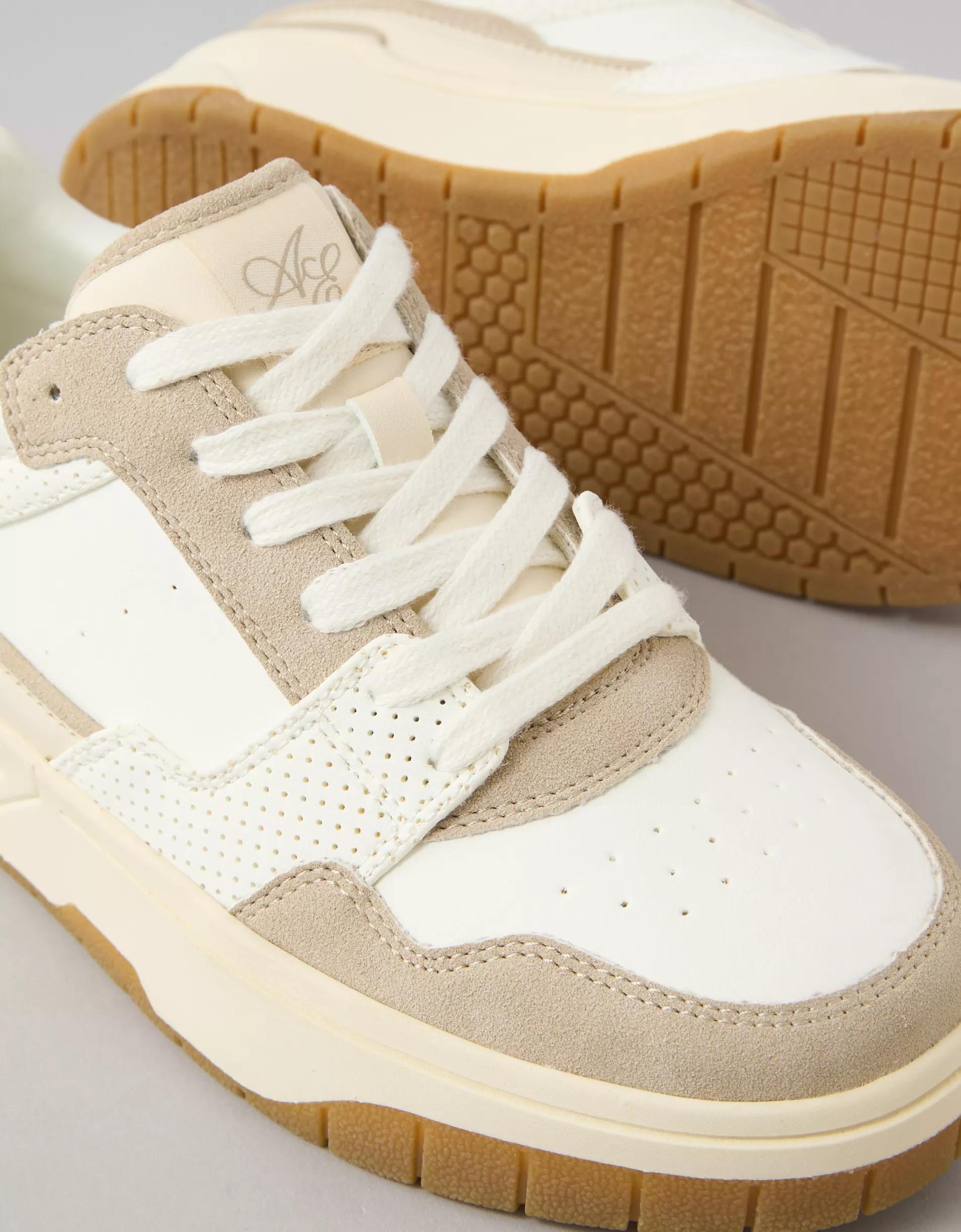 AE Varsity Retro Sneaker Product Image